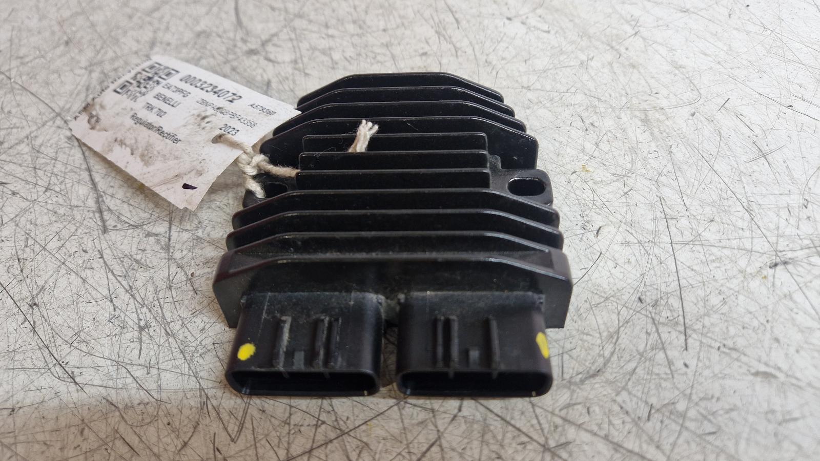 View Auto part Regulator/Rectifier Benelli Trk 702 2023