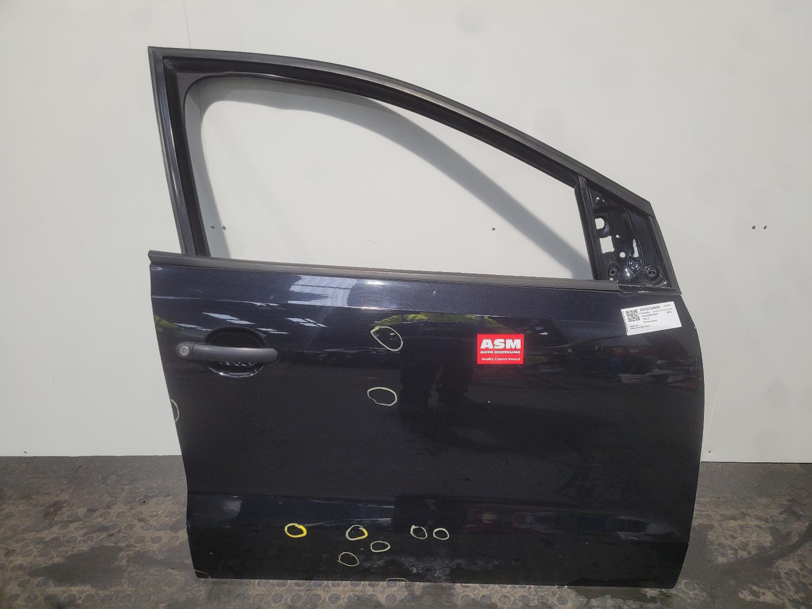 View Auto part R Front Door Volkswagen Polo 2012
