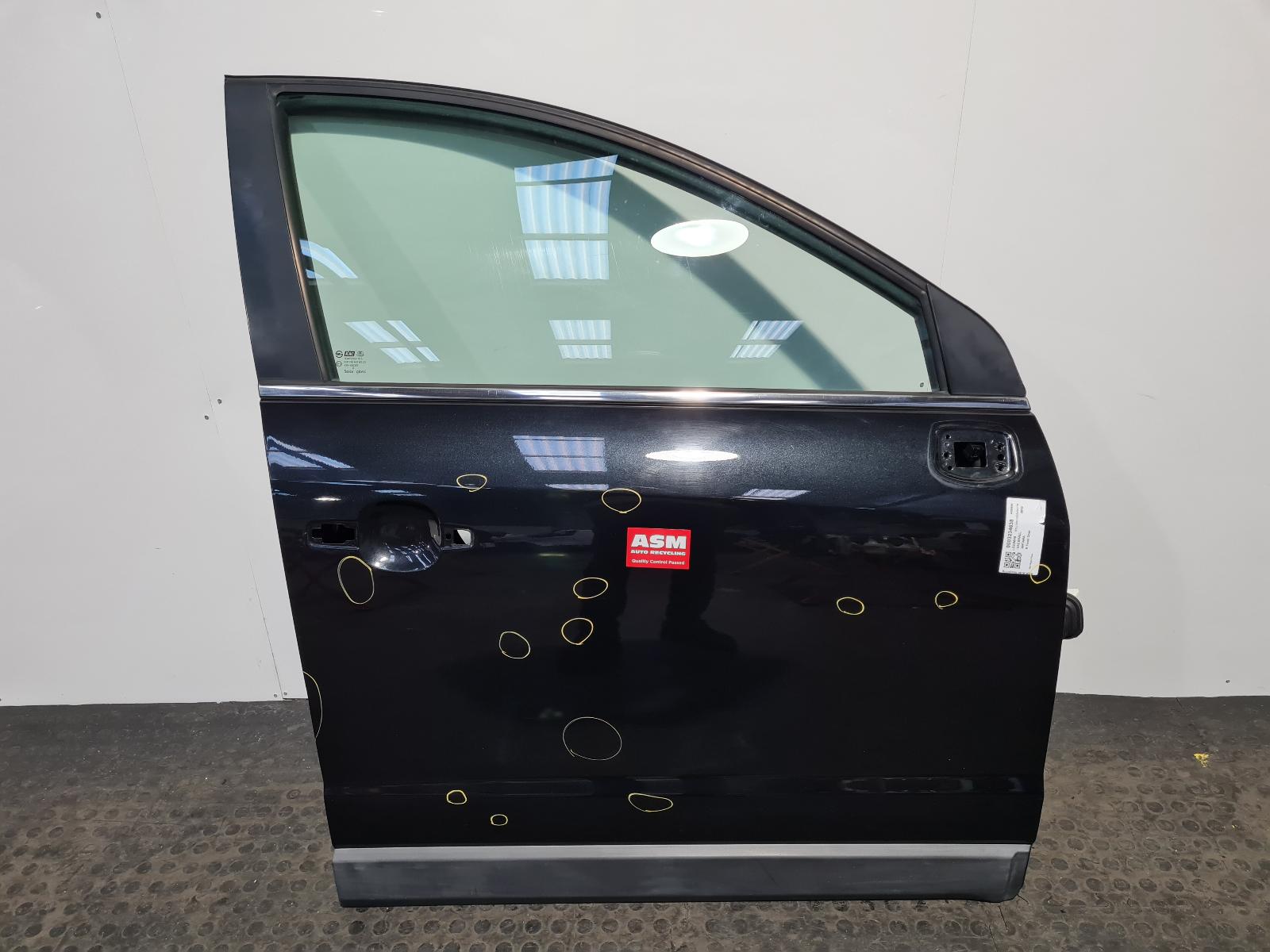 View Auto part R Front Door Vauxhall Antara 2012