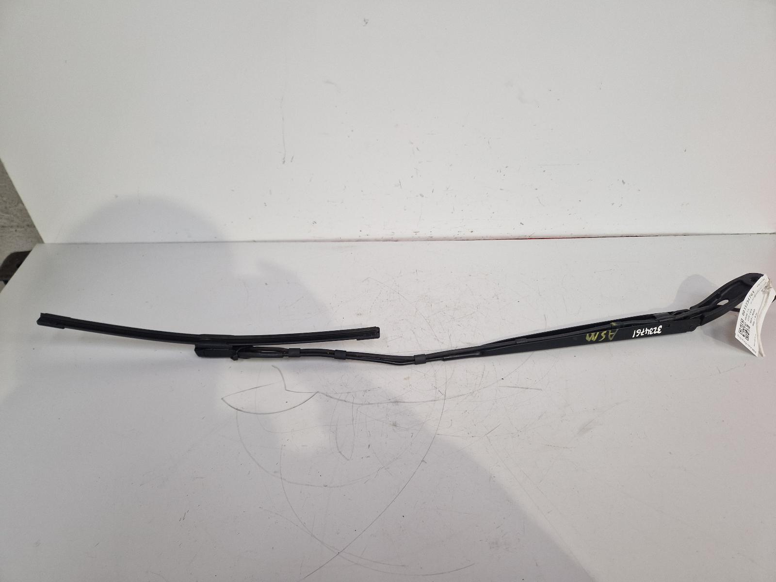 View Auto part Wiper Arm Citroen Berlingo 2019