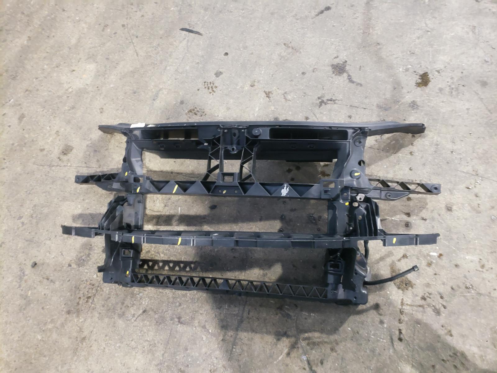 View Auto part Front Panel Volkswagen Touran 2010