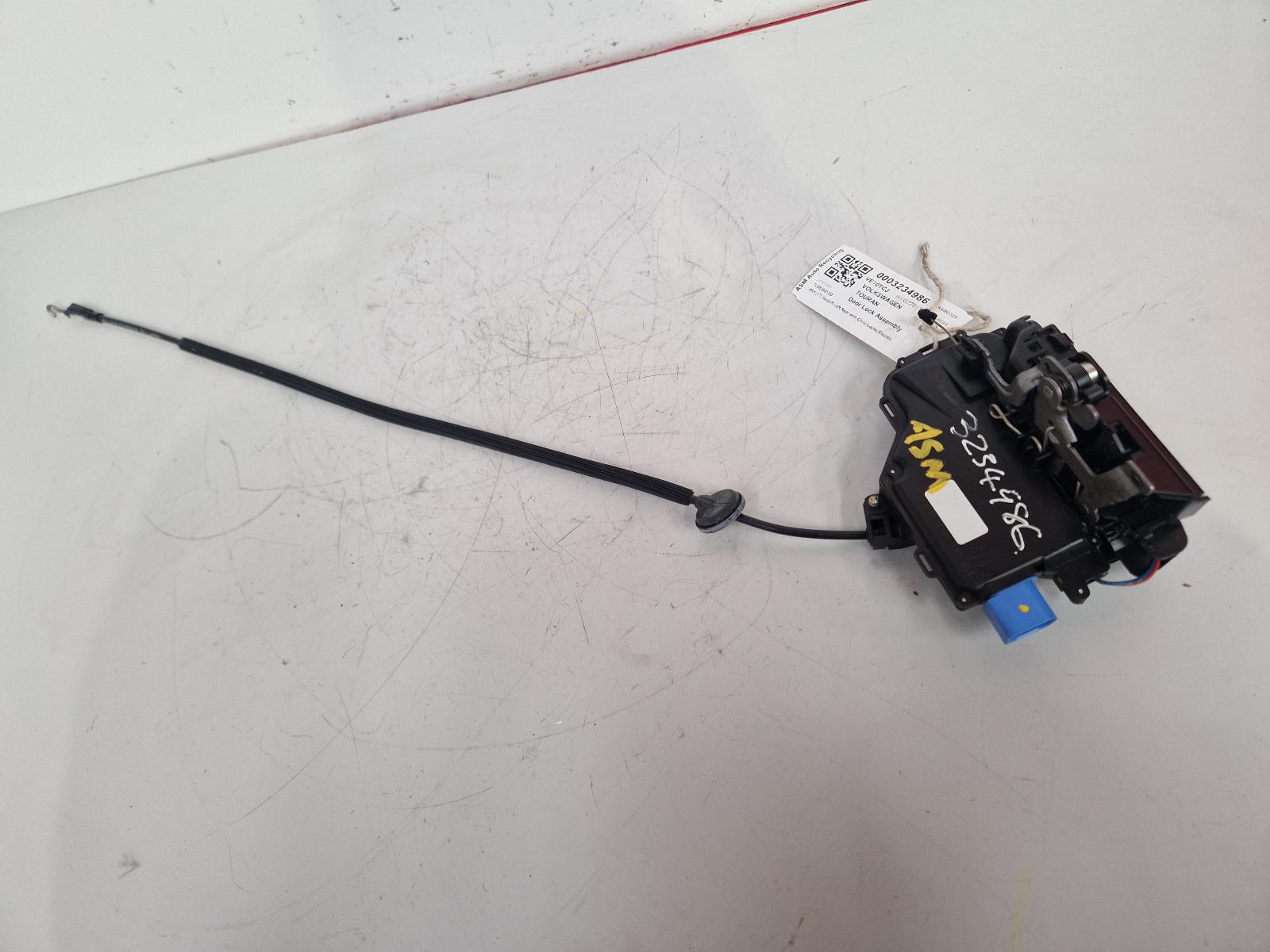 View Auto part Door Lock Assembly Volkswagen Touran 2010