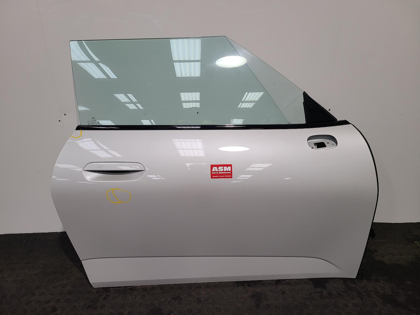 View Auto part R Front Door Mini (bmw) Mini 2024