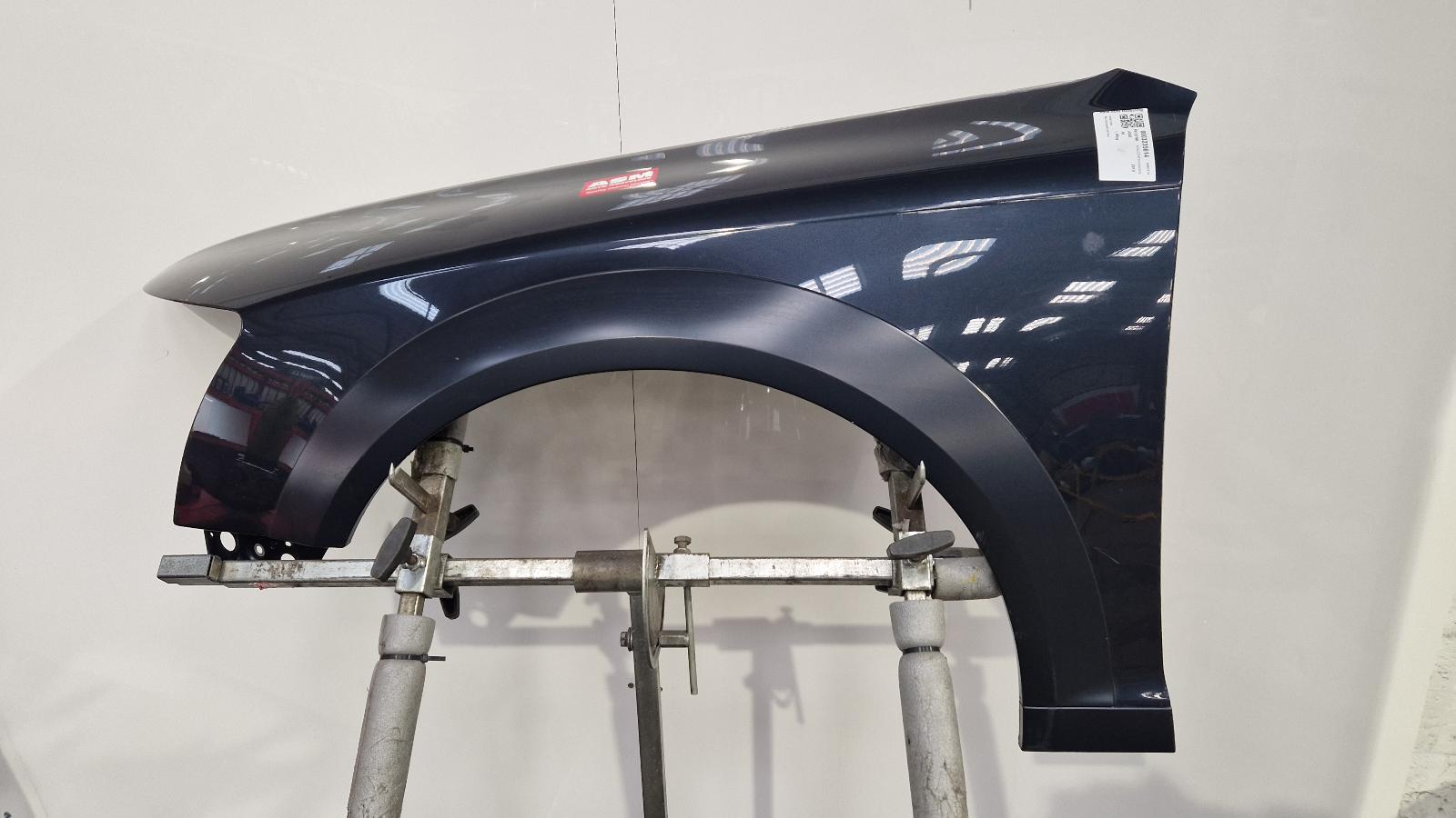 View Auto part L Wing Audi A6 2010