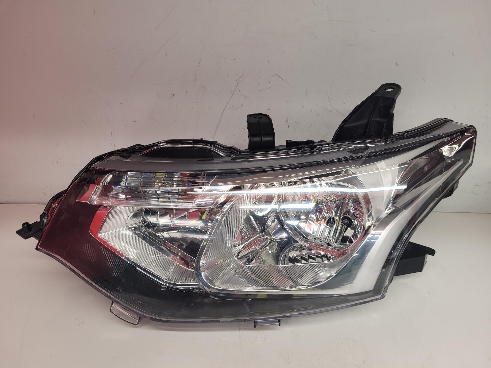 View Auto part L Headlamp Mitsubishi Outlander 2014