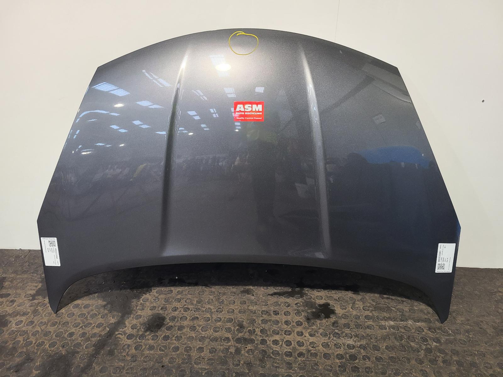 View Auto part Bonnet Nissan Note 2011