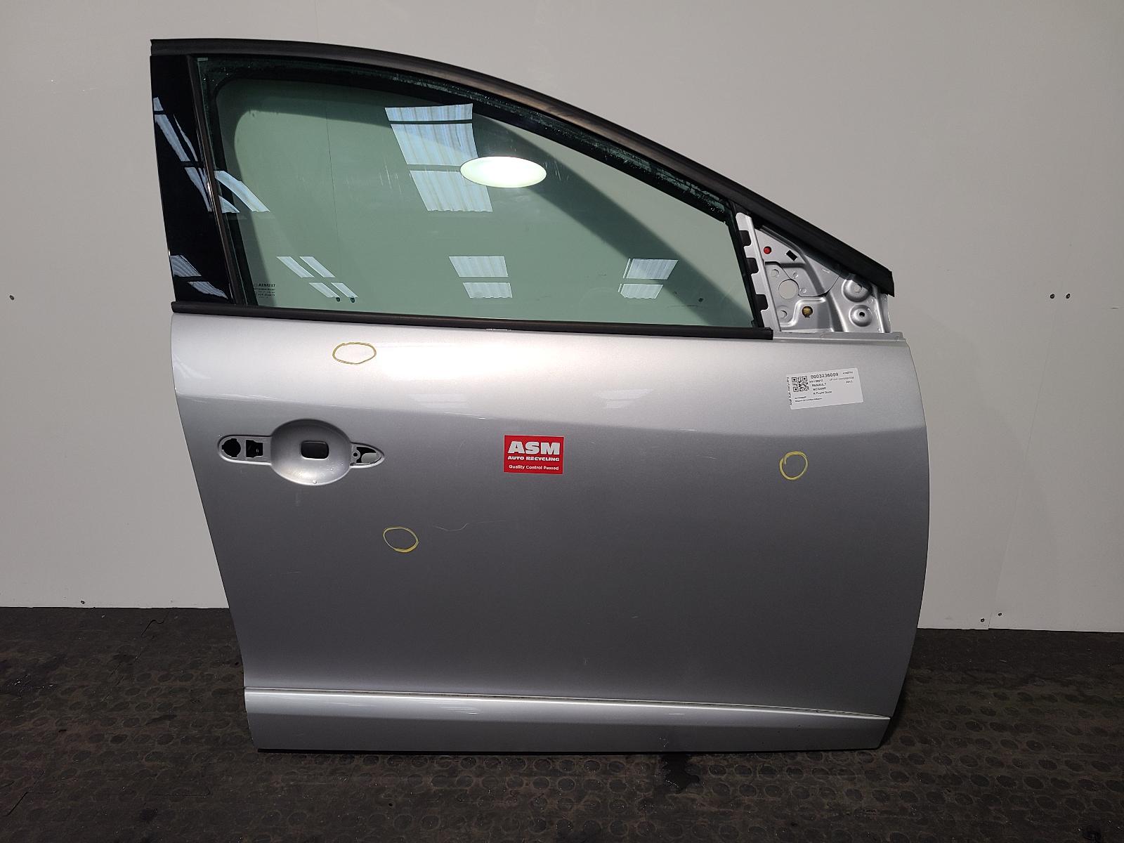 View Auto part R Front Door Renault Megane 2015