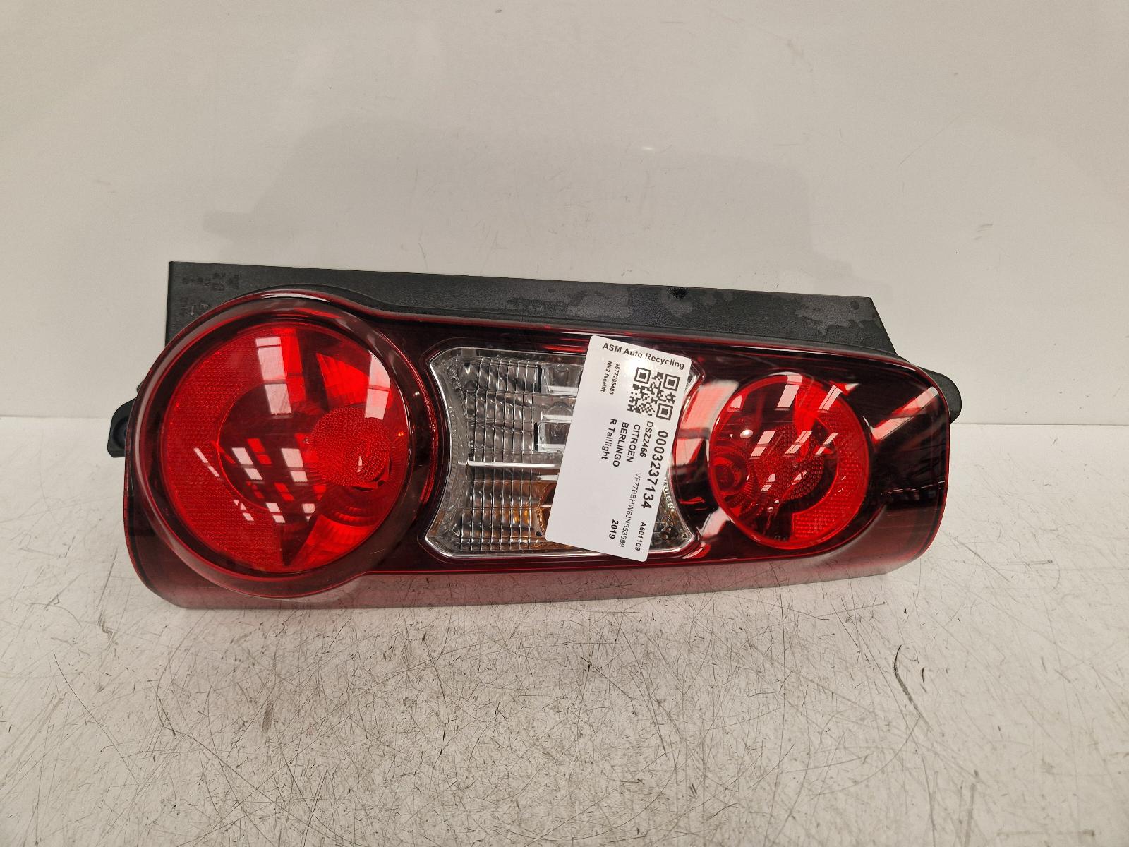 View Auto part R Taillight Citroen Berlingo 2019