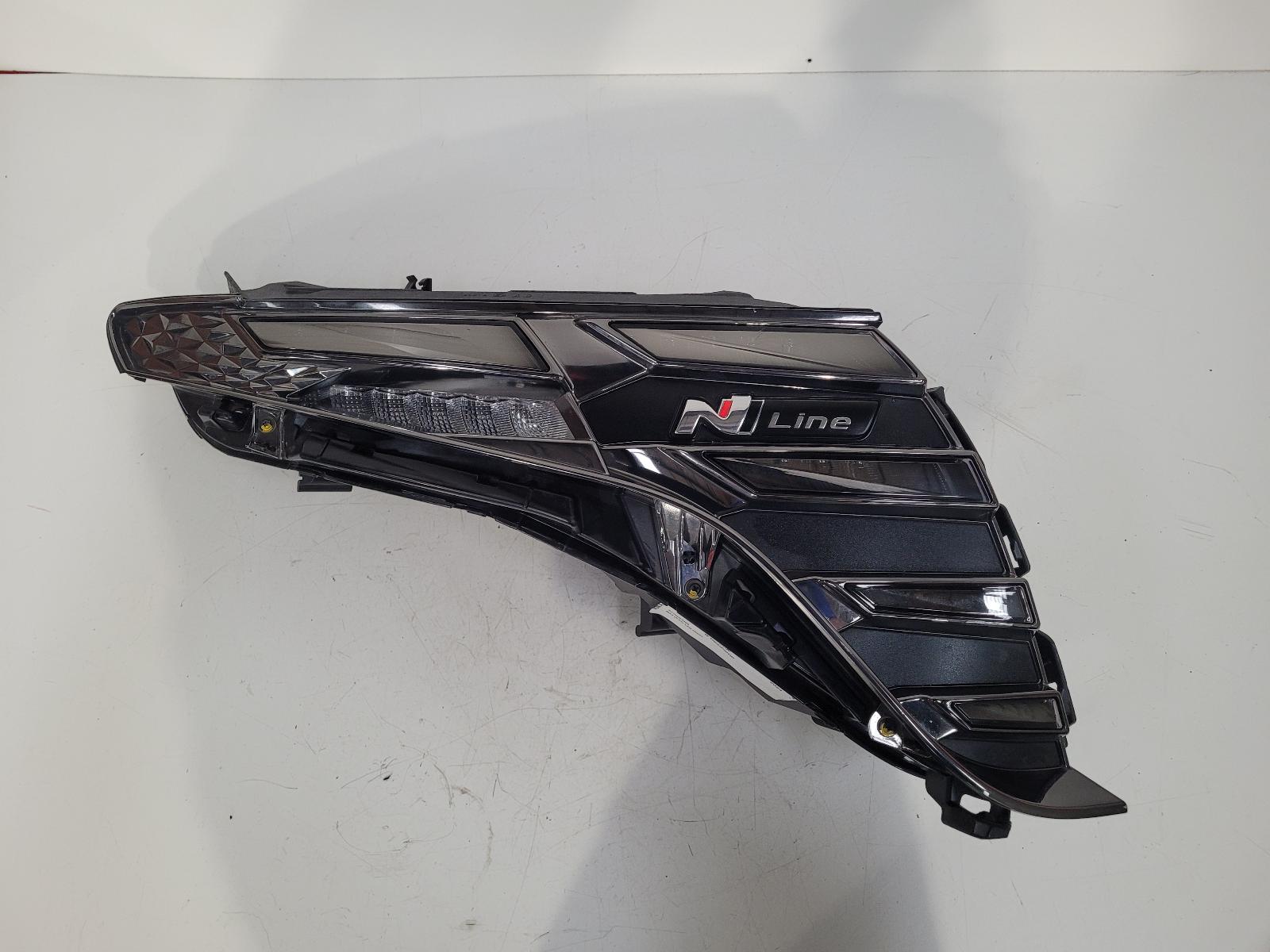 View Auto part R Headlamp Hyundai Tucson 2023