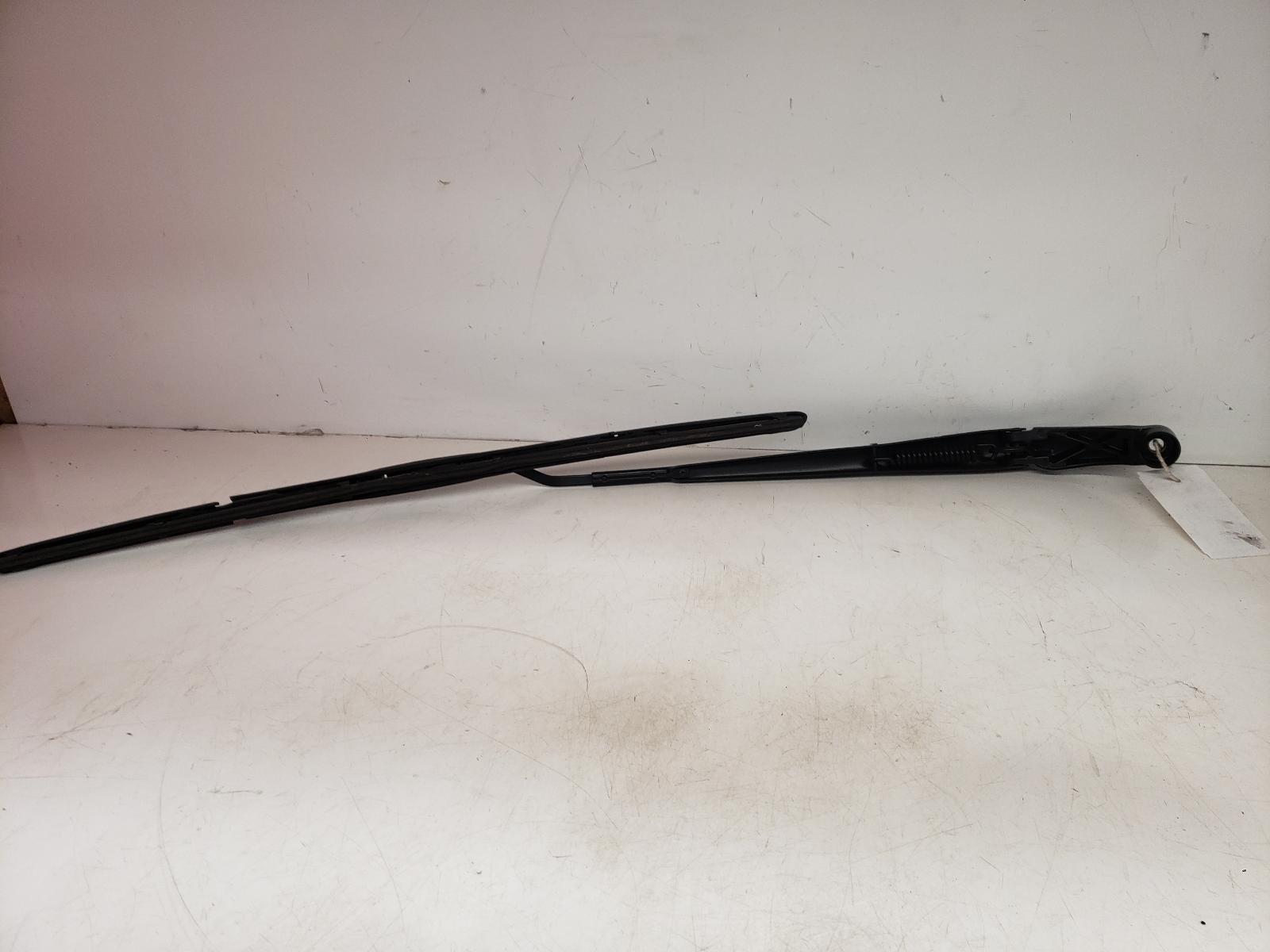 View Auto part Wiper Arm Toyota Yaris 2023