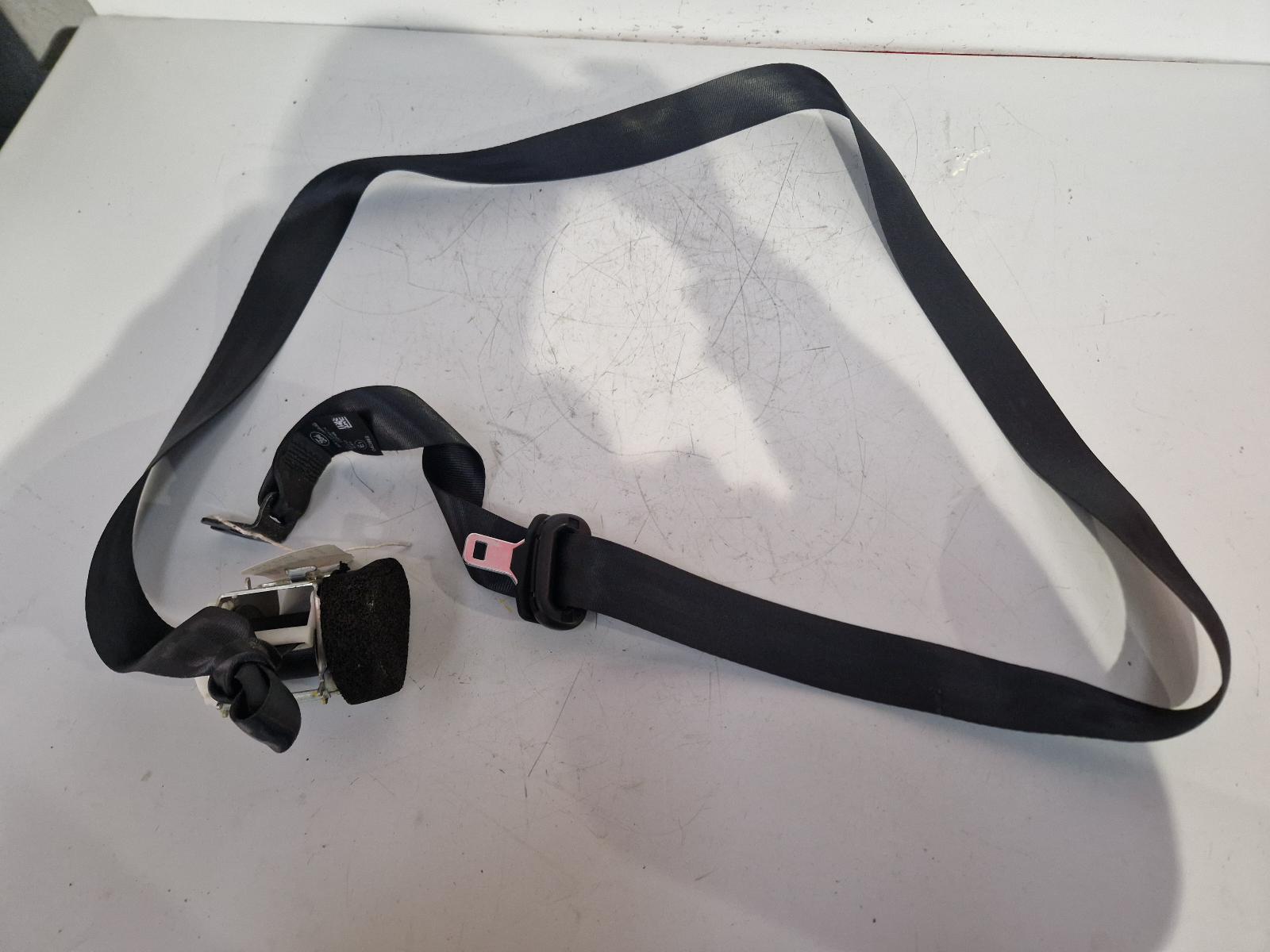 View Auto part Seat Belt Ford Fiesta 2011