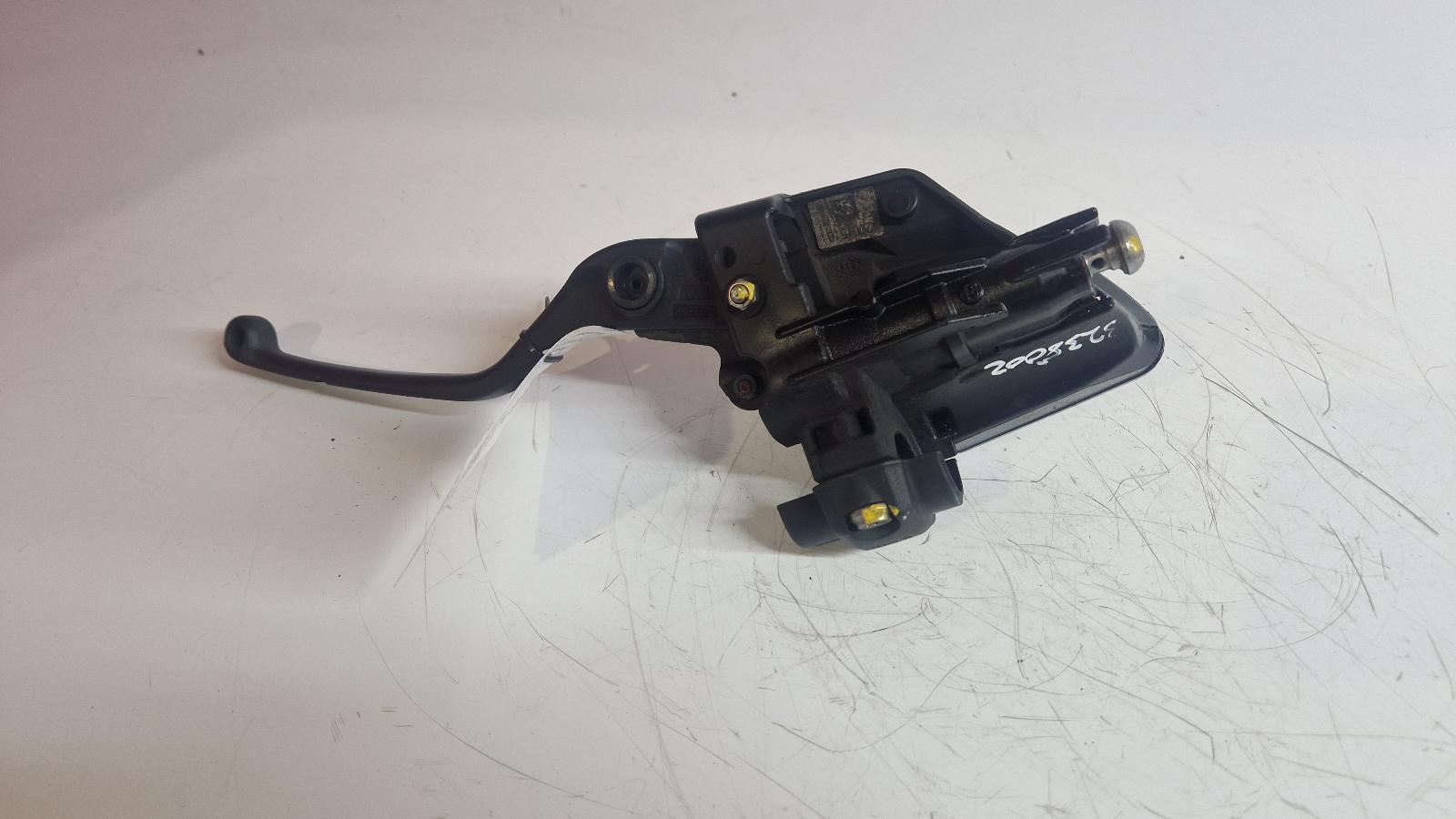 View Auto part Master Cylinder Bmw R1200 Rs 2018