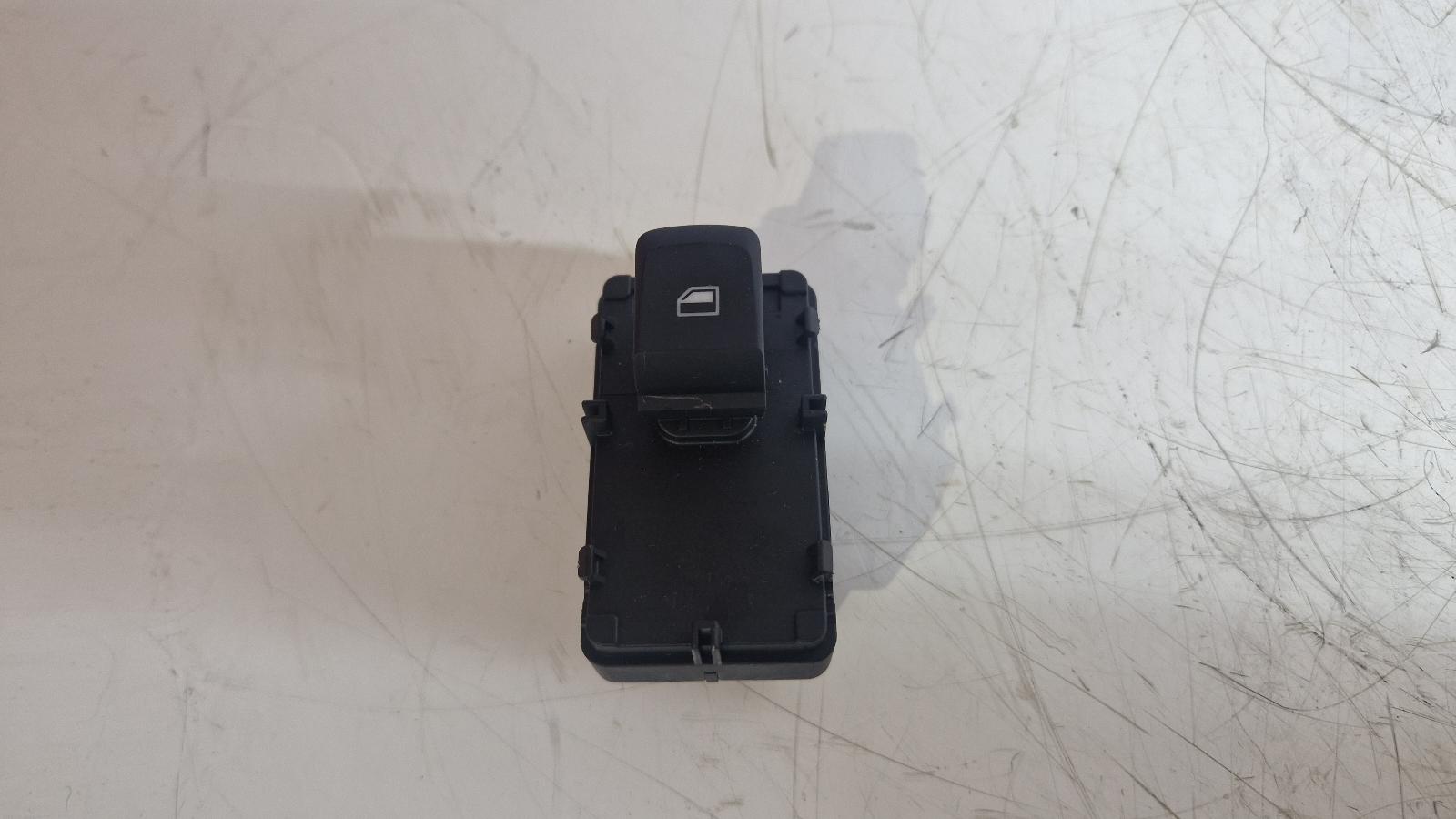 View Auto part Elect. Window Switch Mg Zs 2023