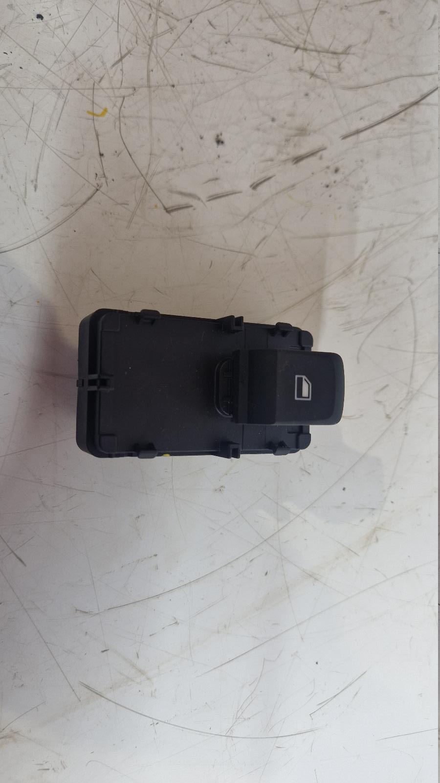 View Auto part Elect. Window Switch Mg Zs 2023