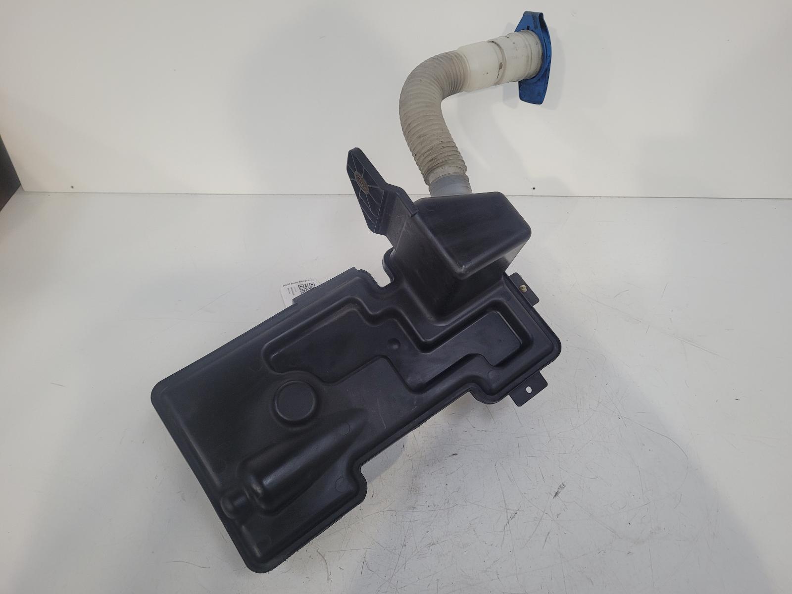 View Auto part Washer Bottle Volkswagen Sharan 2014