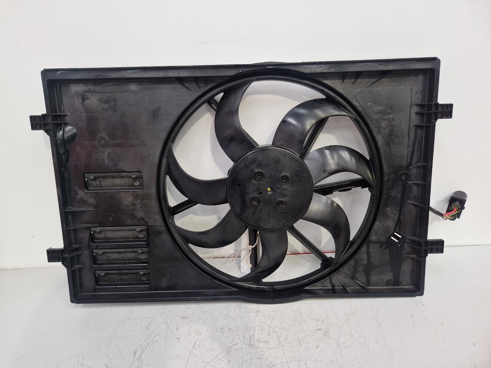 View Auto part Engine Cooling Motor Volkswagen Golf 2019