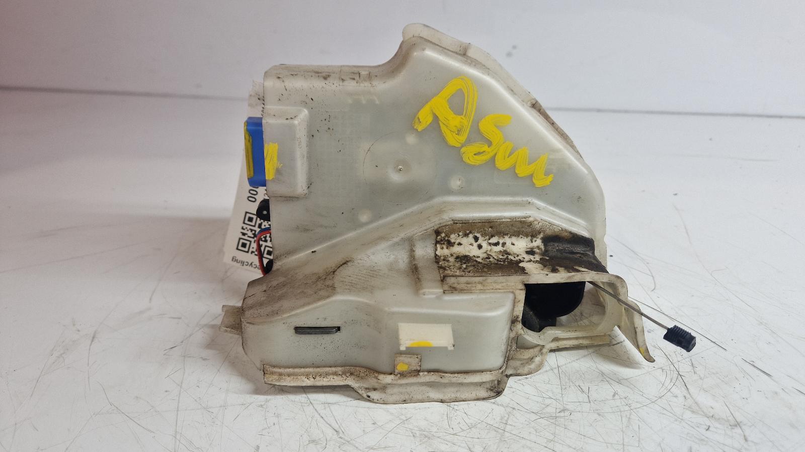 View Auto part Door Lock Assembly Volkswagen Golf Plus 2012