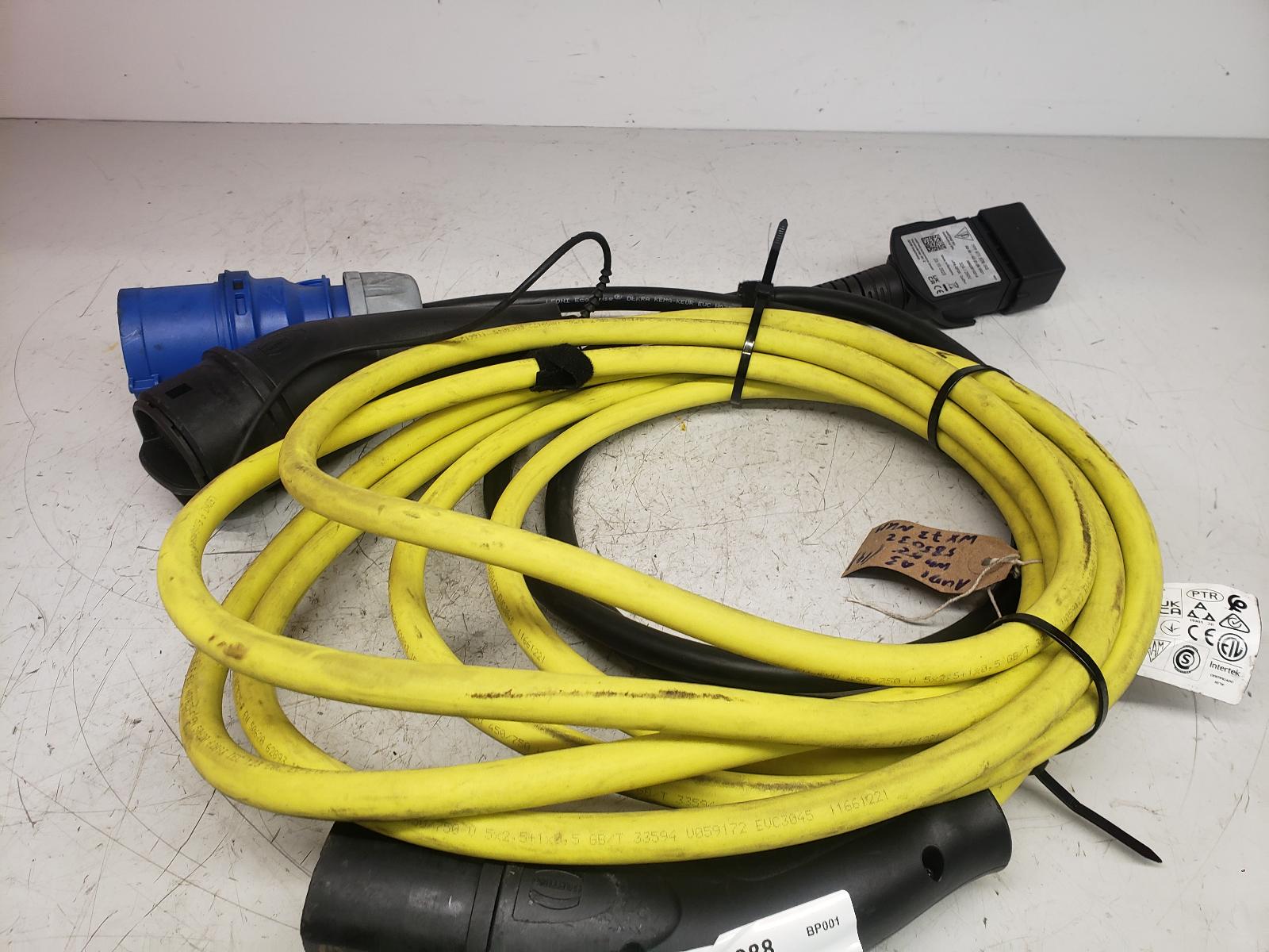 View Auto part EV/Hybrid Battery Charger Audi A3 2023