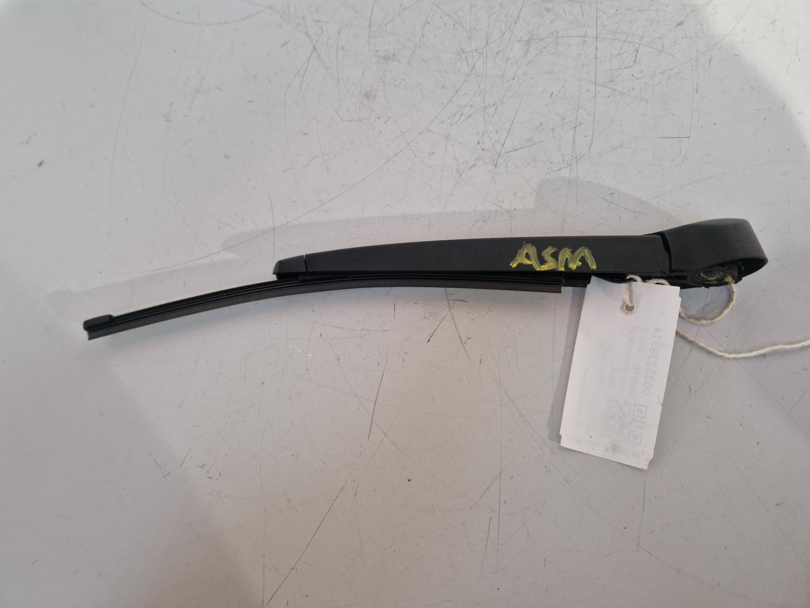 View Auto part Wiper Arm Volkswagen Golf 2019