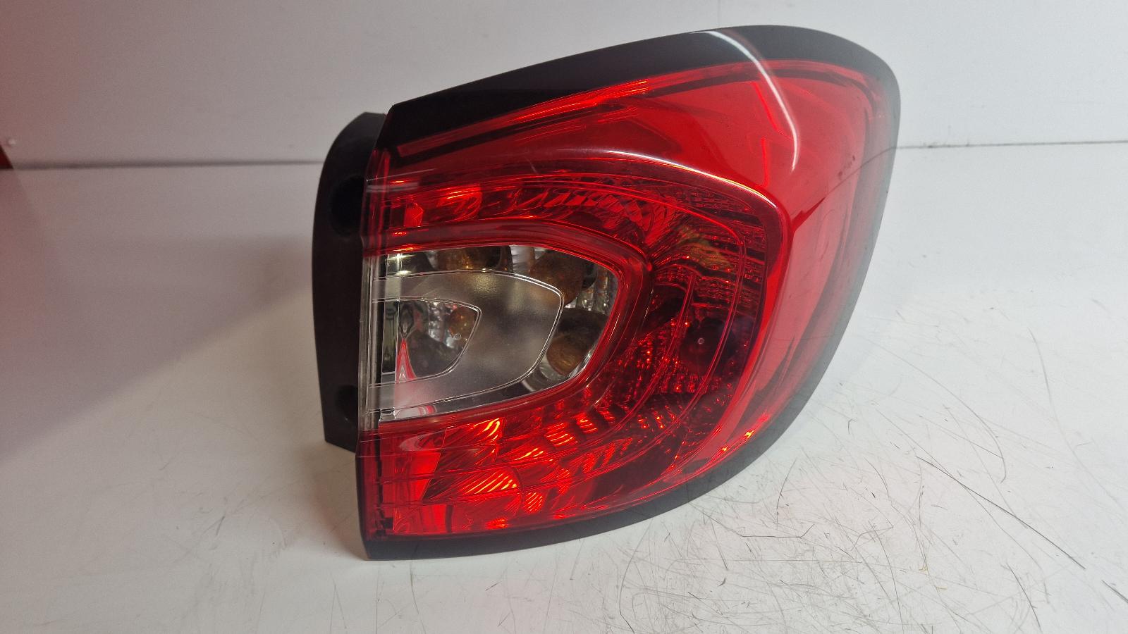 View Auto part R Taillight Renault Captur 2014