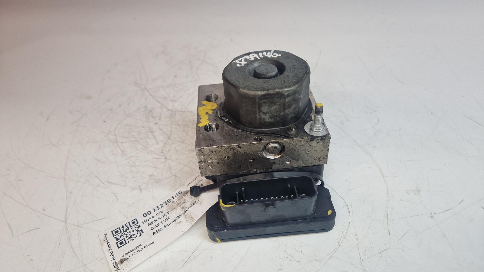 View Auto part ABS Pump/Modulator Renault Captur 2014