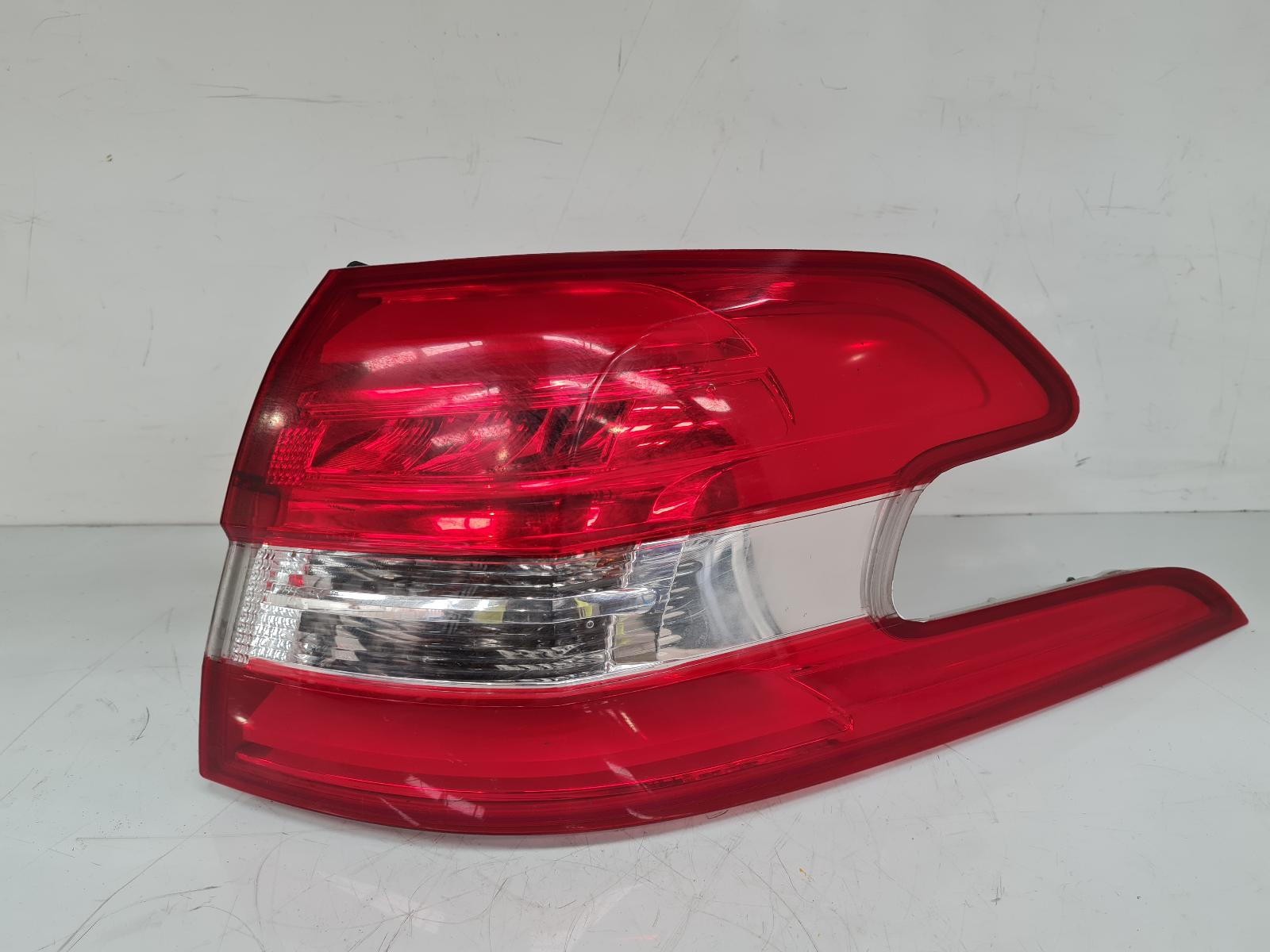 View Auto part R Taillight Peugeot 308 2021