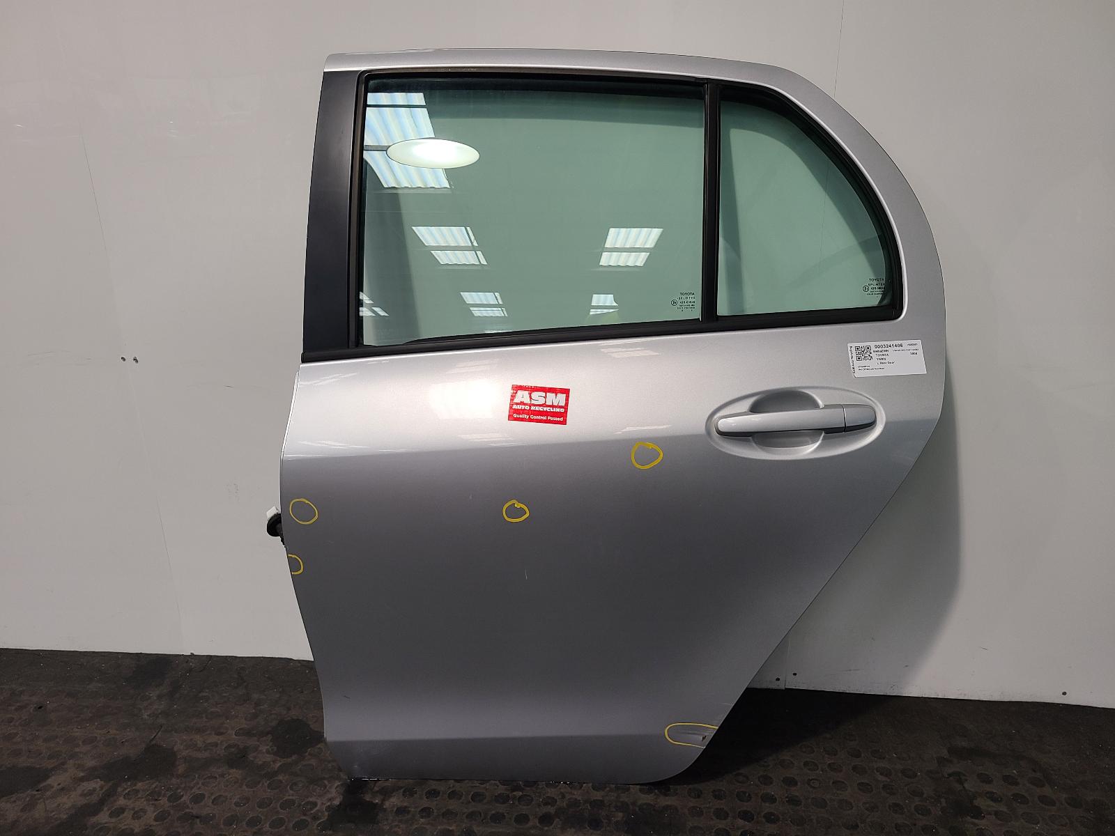 View Auto part L Rear Door Toyota Yaris 2006