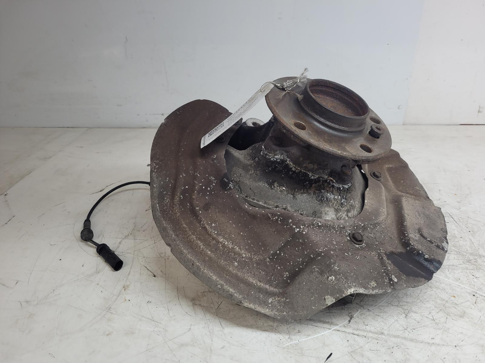View Auto part LF Hub/Stub Axle Assembly Bmw 4 Series 2015