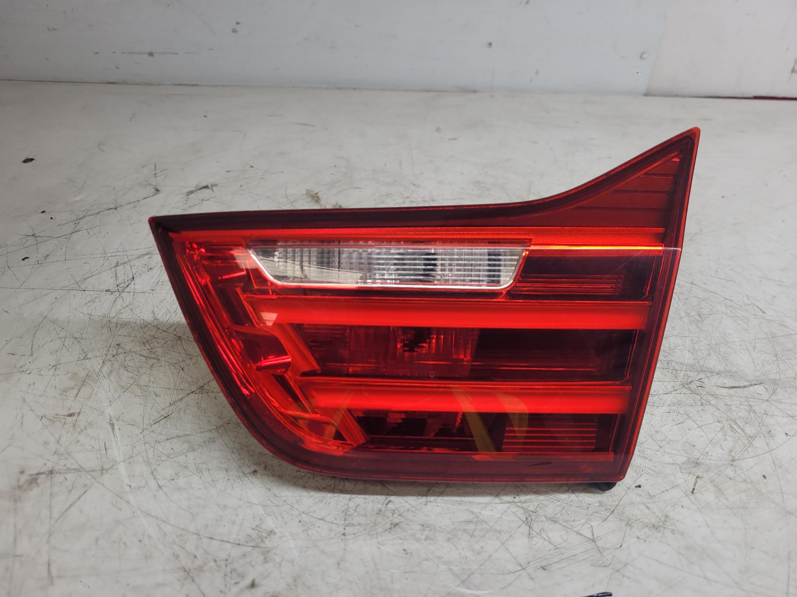 View Auto part R Taillight Bmw 4 Series 2015