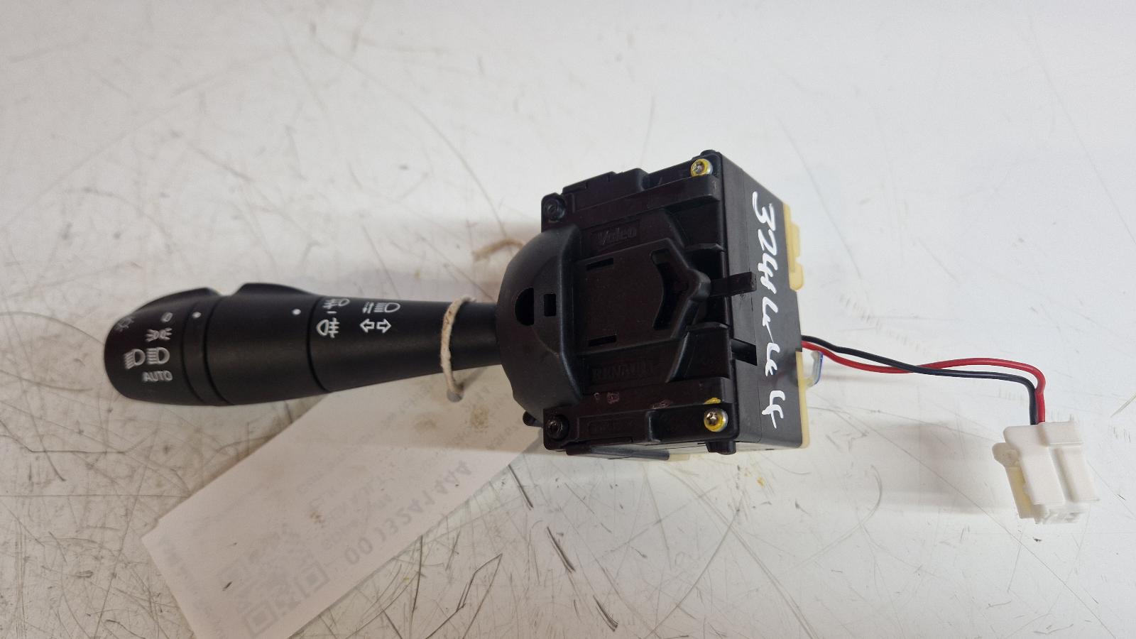 View Auto part Combination Switch Renault Clio 2014