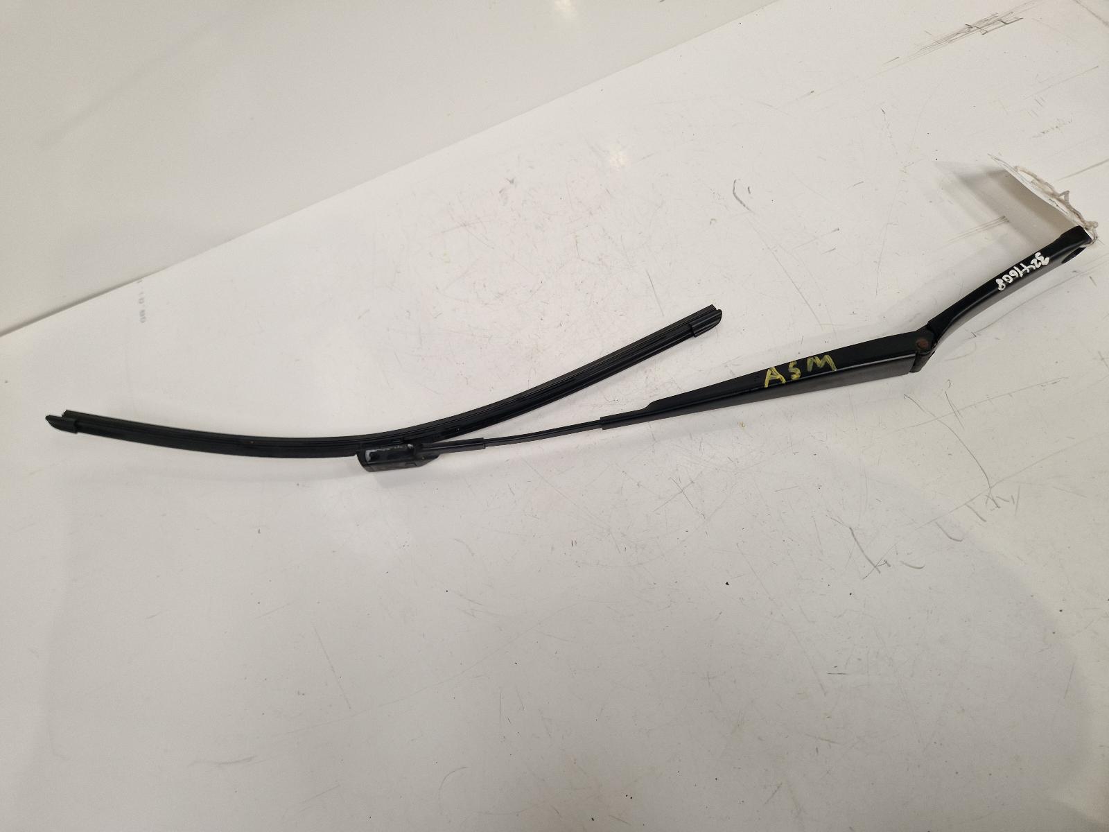View Auto part Wiper Arm Volkswagen Golf 2009