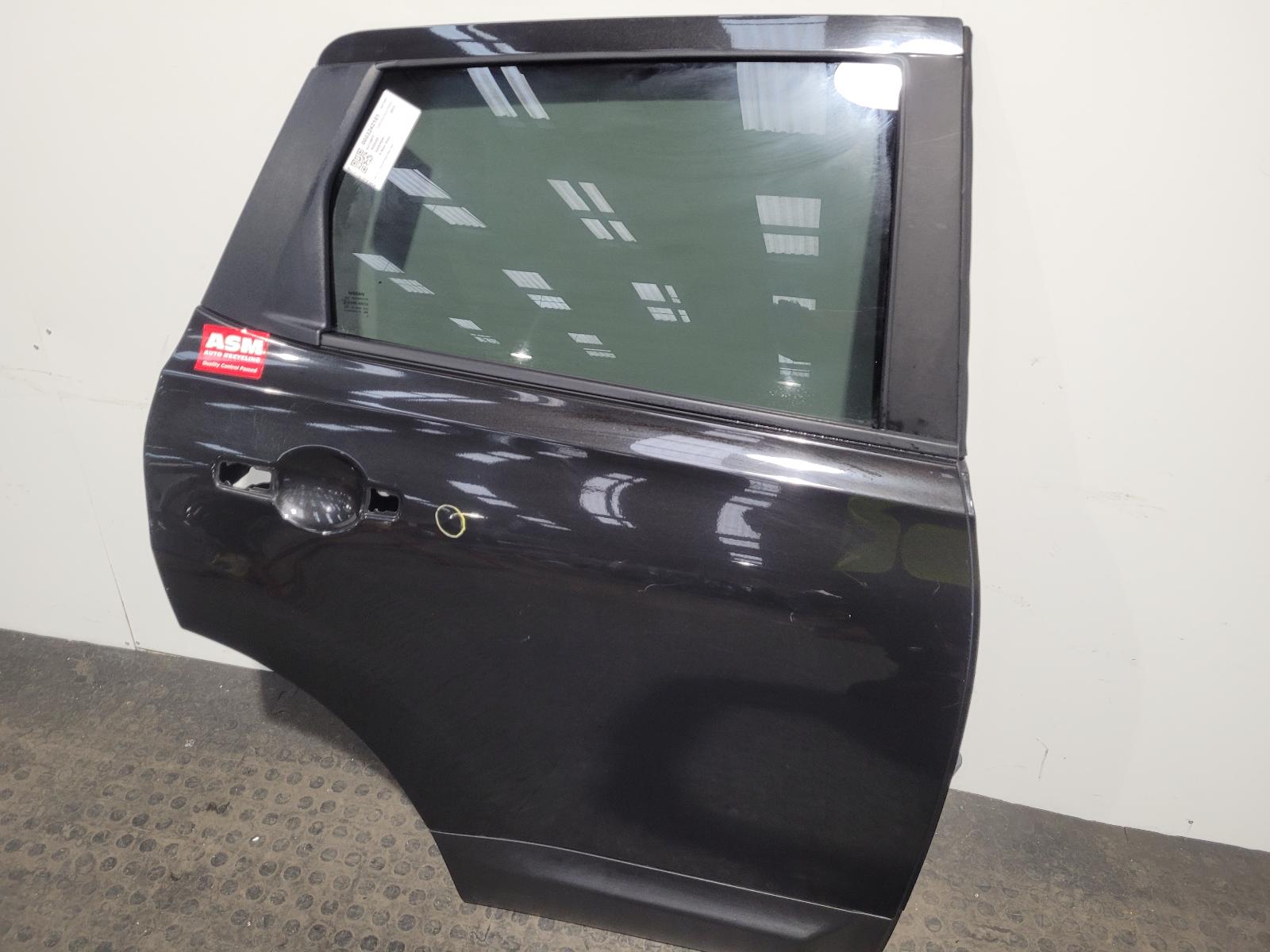View Auto part R Rear Door Nissan Qashqai 2013