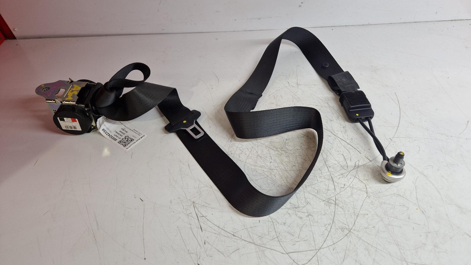 View Auto part Seat Belt Vauxhall Corsa 2013