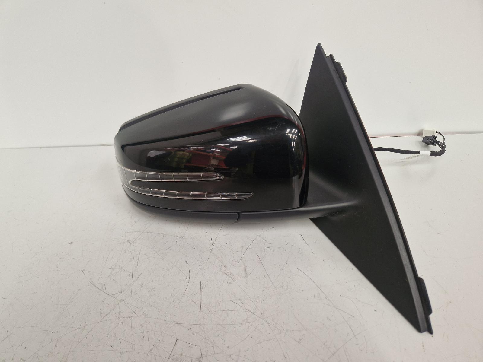 View Auto part R Door Mirror Mercedes C Class 2014