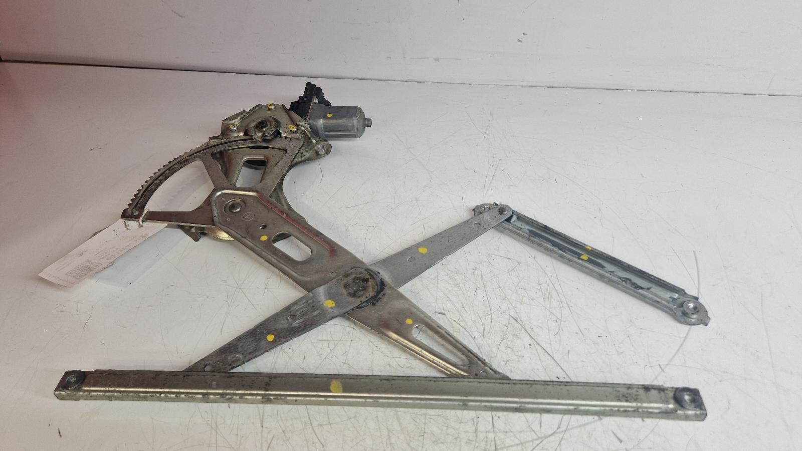 View Auto part LF Window Regulator Toyota Prius 2007