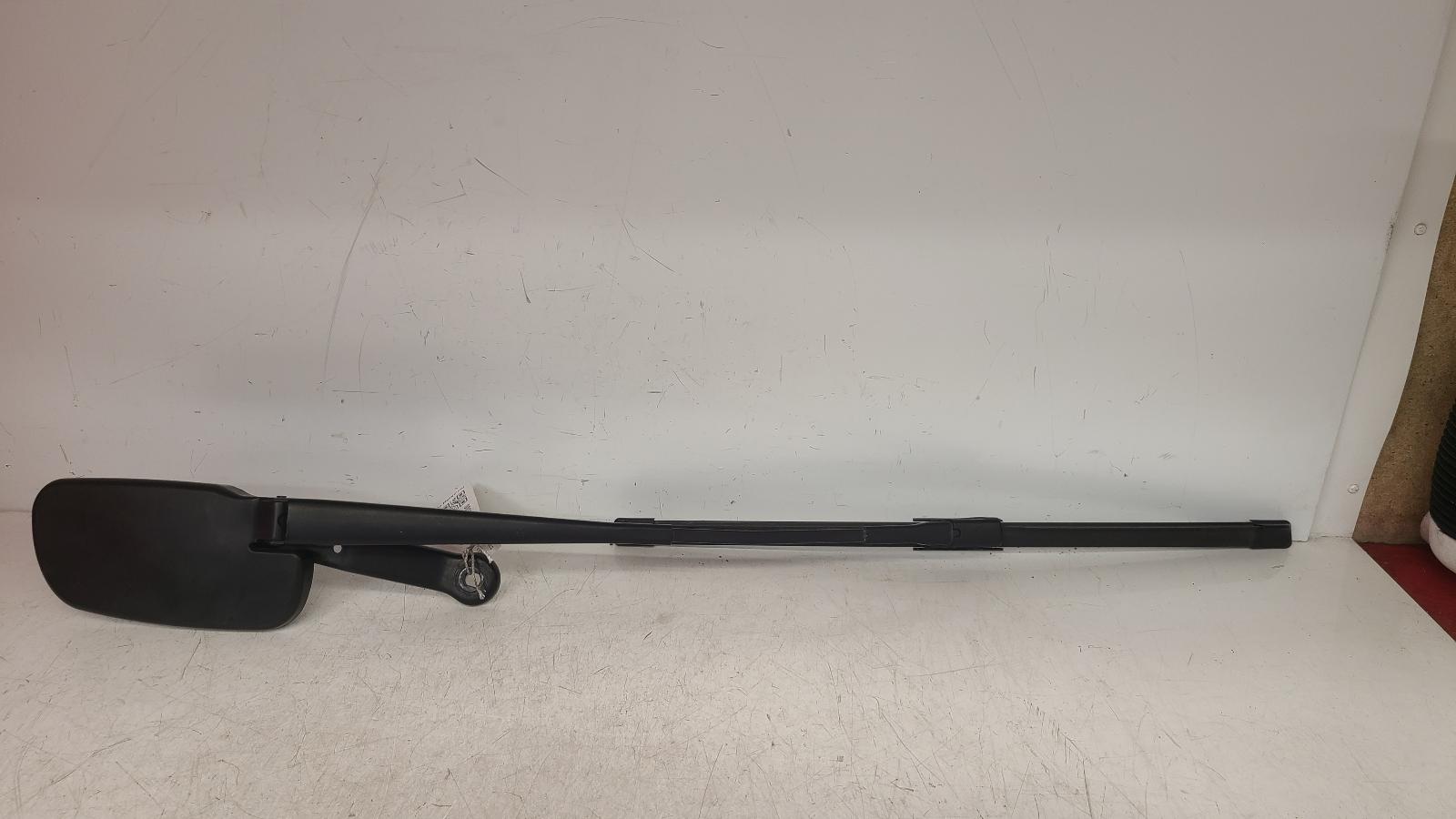View Auto part Wiper Arm Mercedes A Class 2017