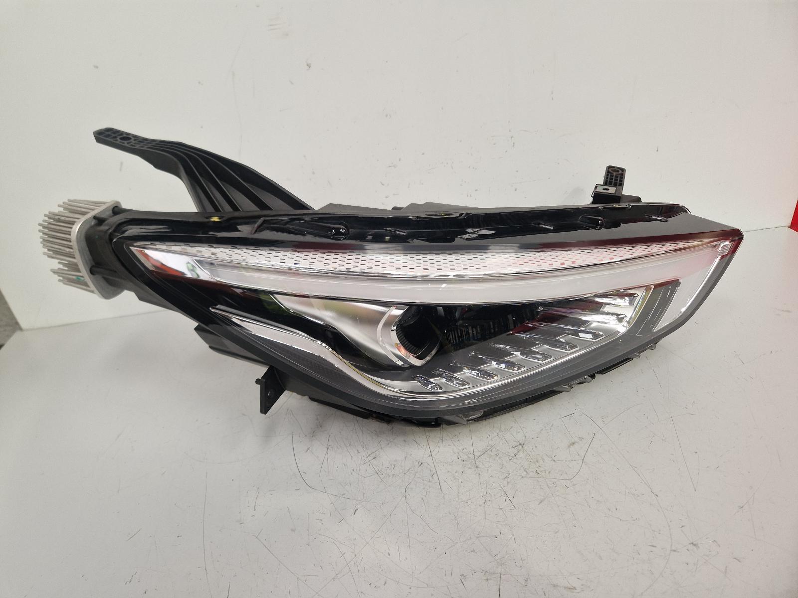 View Auto part R Headlamp Mg Zs 2021