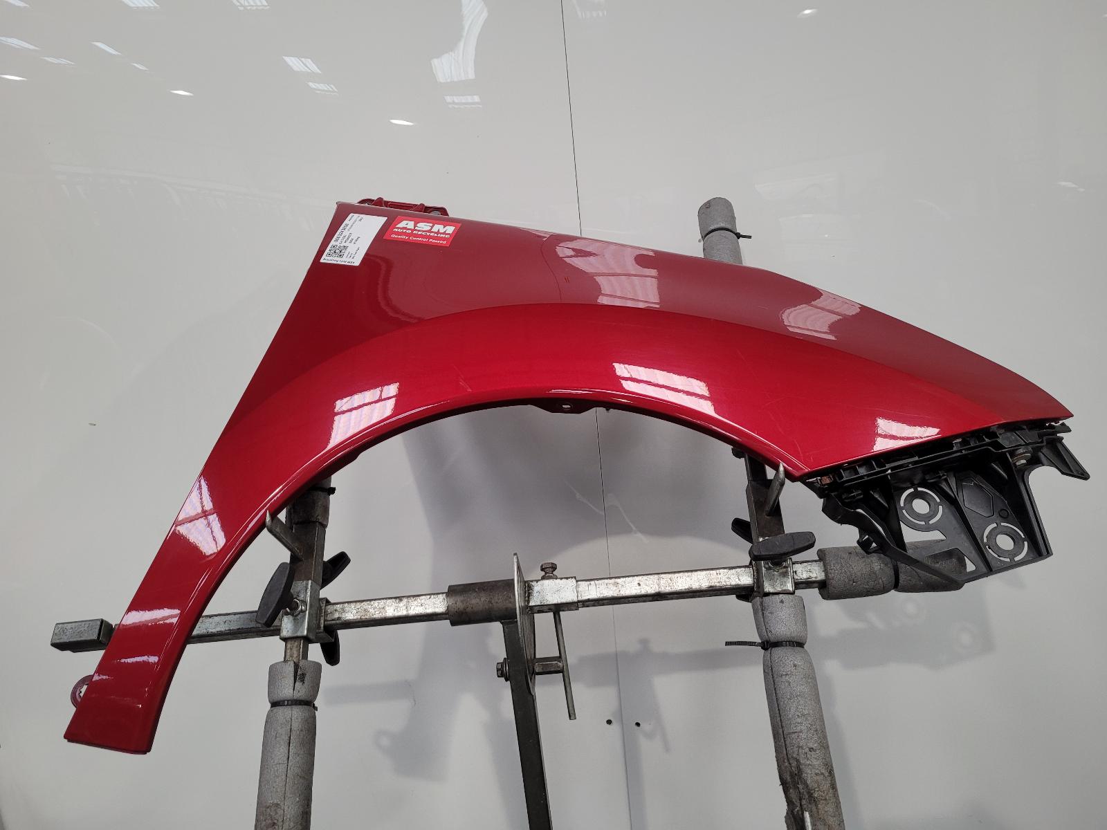 View Auto part R Wing Peugeot 3008 2013