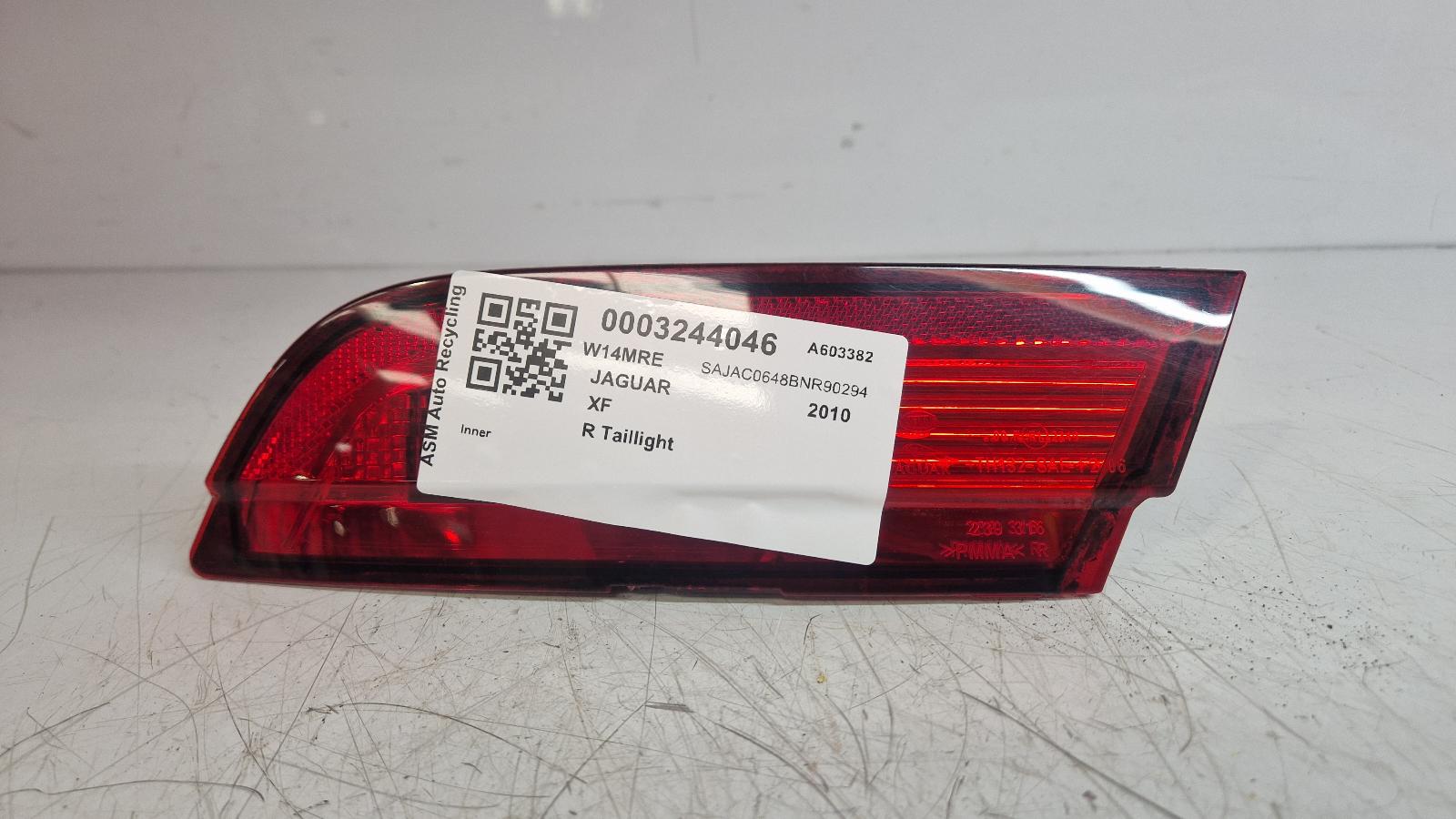 View Auto part R Taillight Jaguar Xf 2010