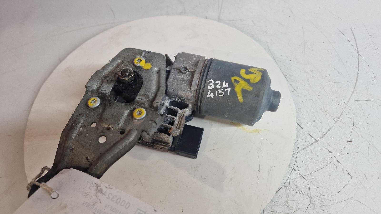 View Auto part Wiper Motor Front Volkswagen Passat 2010
