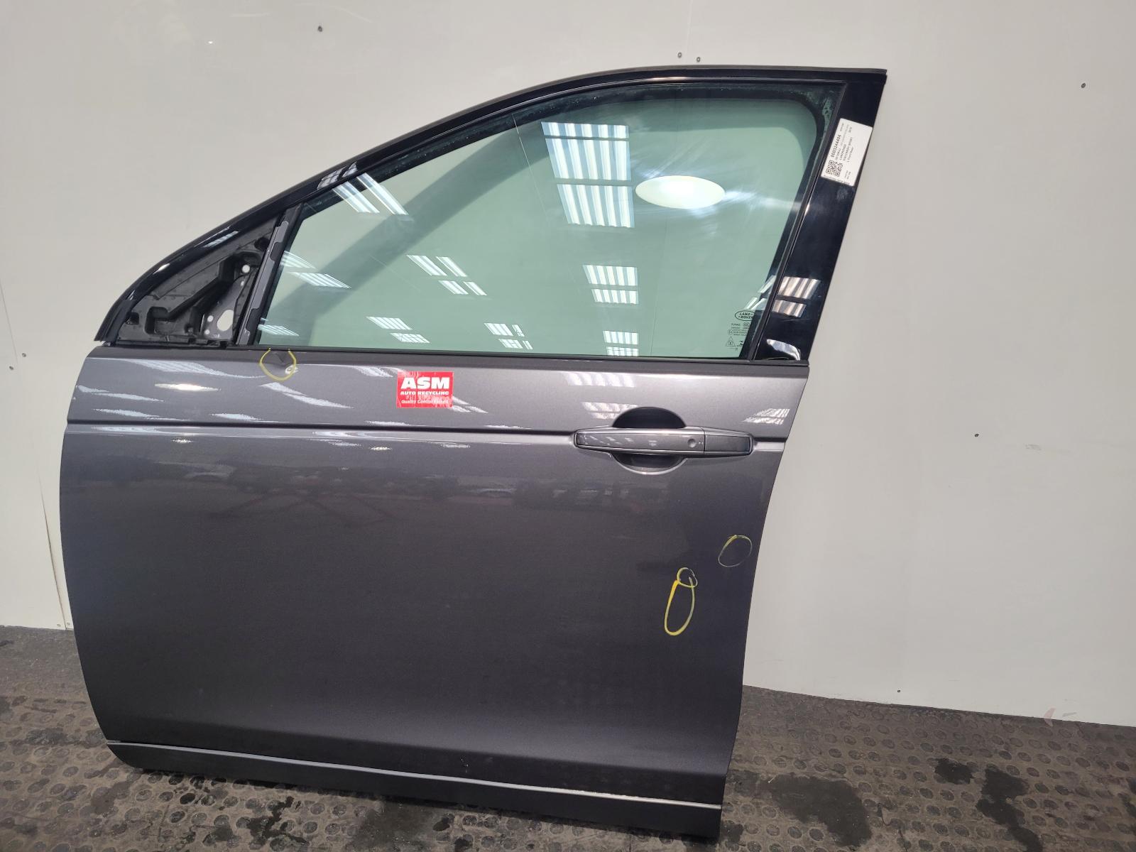 View Auto part L Front Door Land Rover Discovery Sport 2016