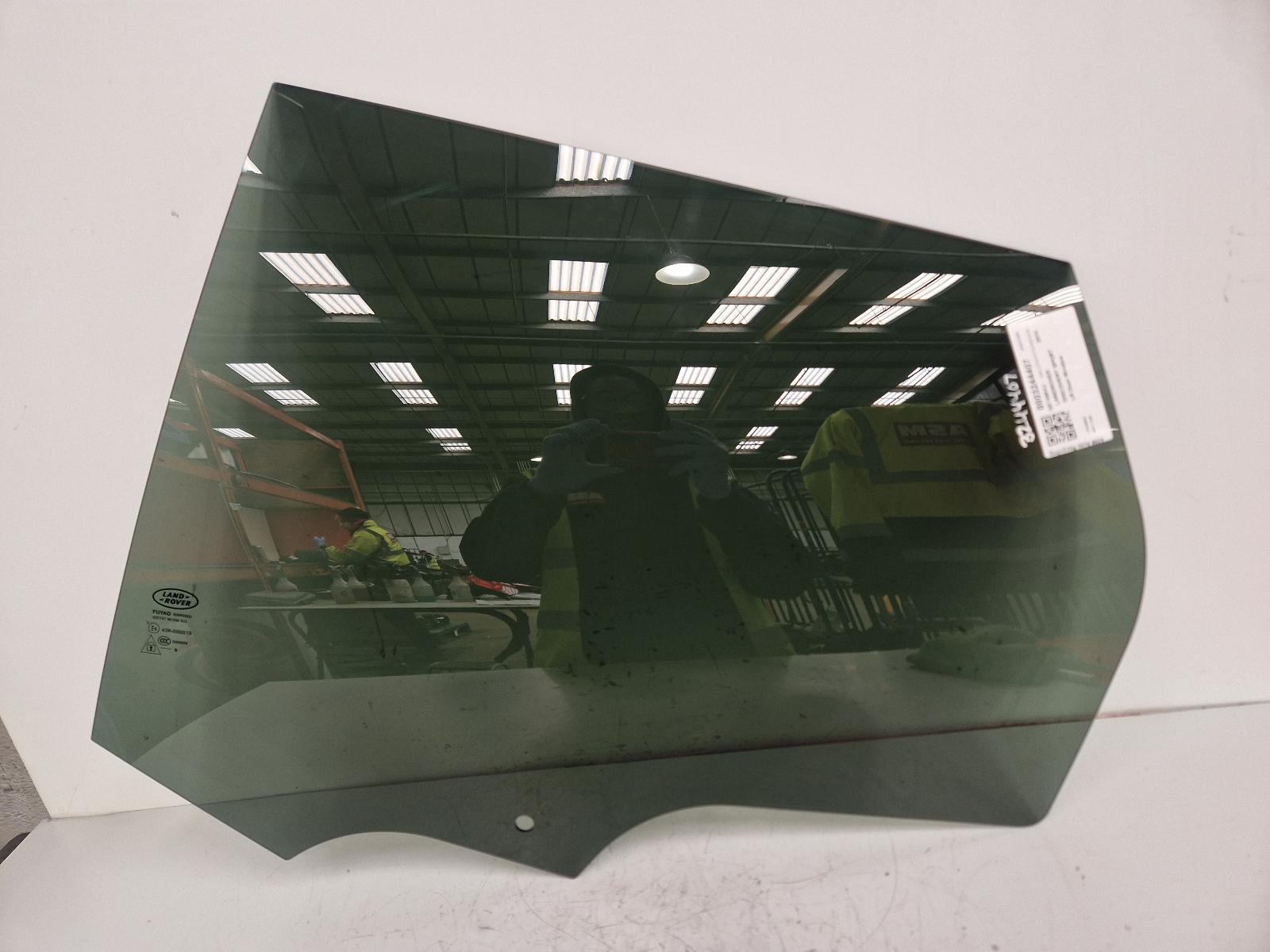 View Auto part LR Door Window Land Rover Discovery Sport 2016