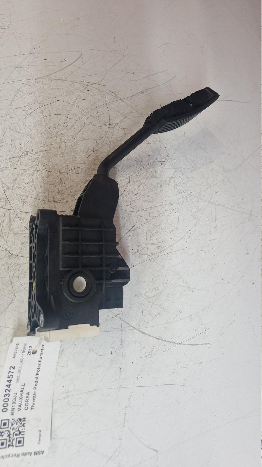 View Auto part Pedal Potentiometer Vauxhall Corsa 2013