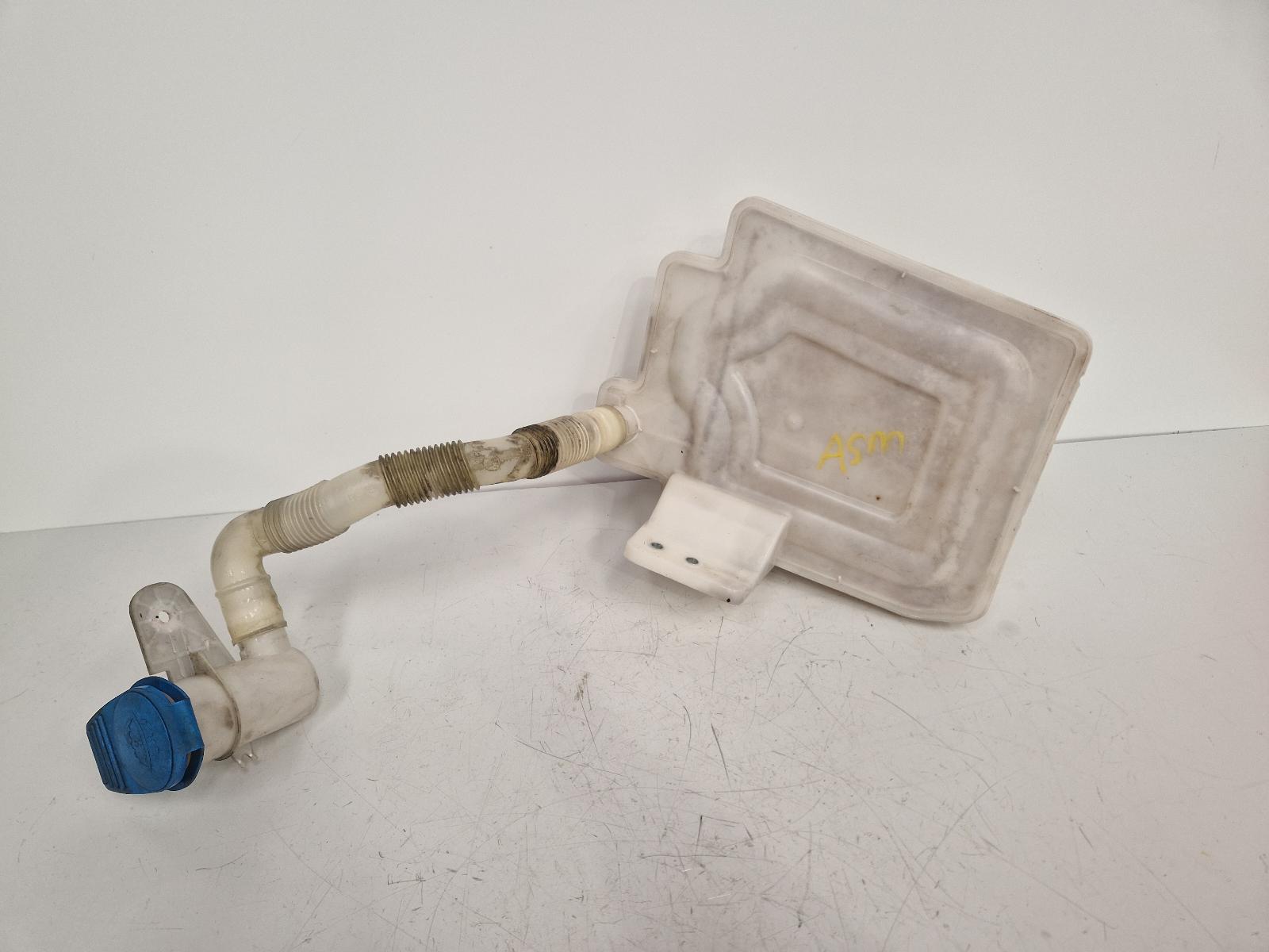 View Auto part Washer Bottle Seat Leon 2011