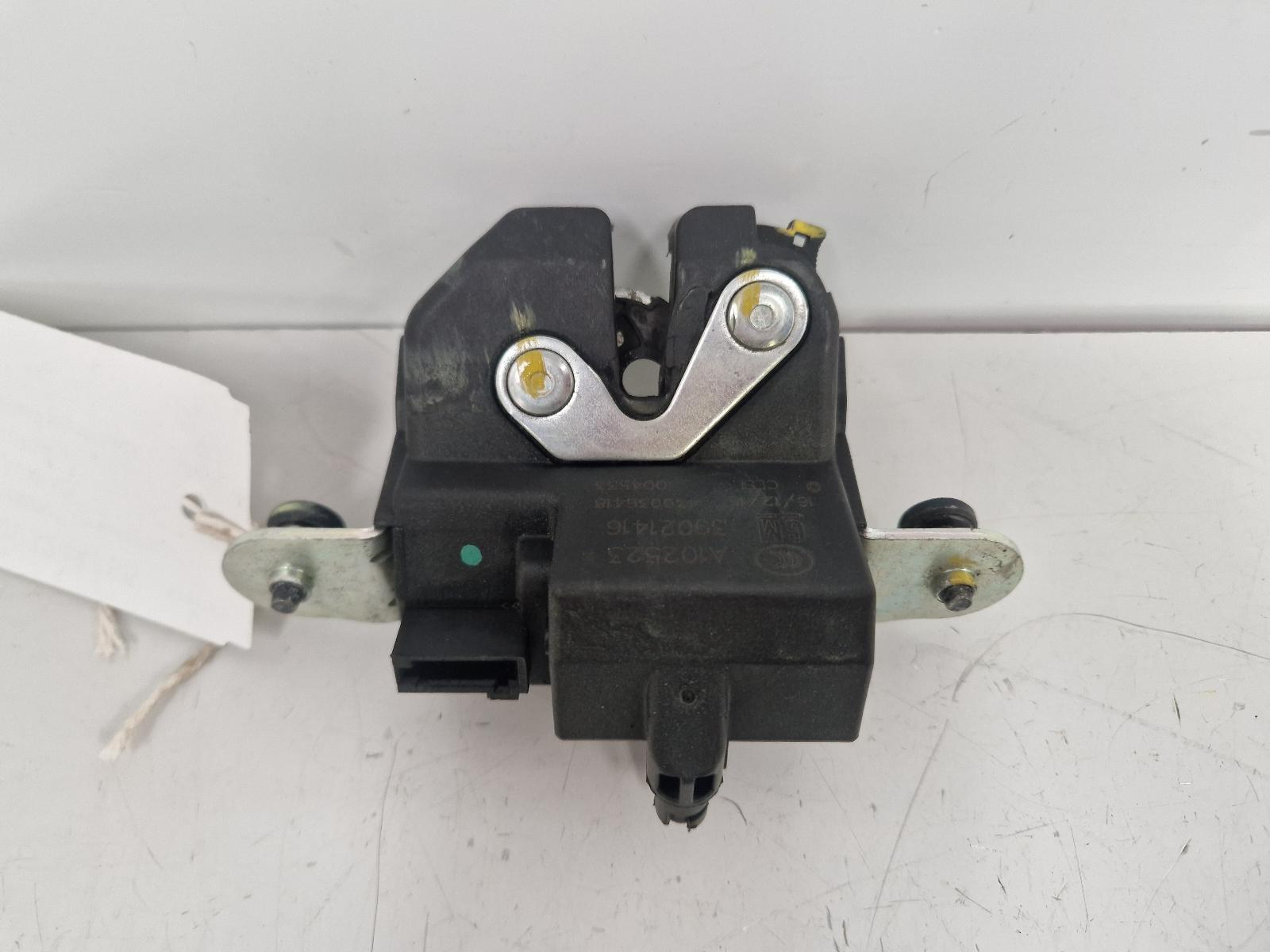 View Auto part Bootlid/Tailgate Lock Vauxhall Corsa 2016