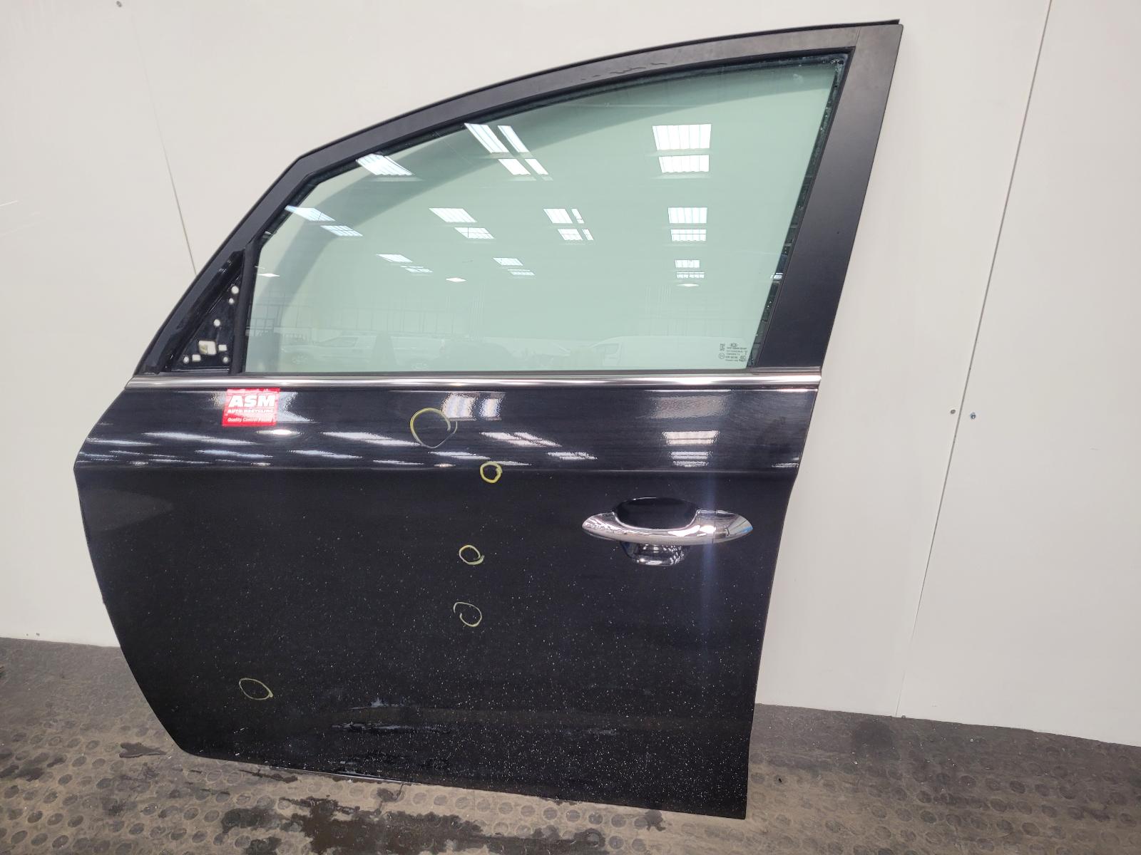 View Auto part L Front Door Kia Carens 2018