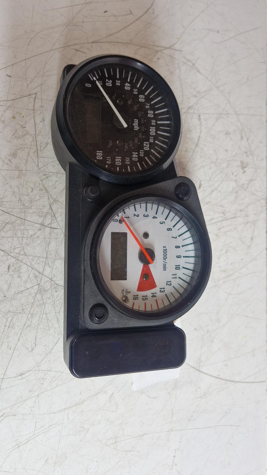 View Auto part Speedometer Suzuki Gsxr 600 1999