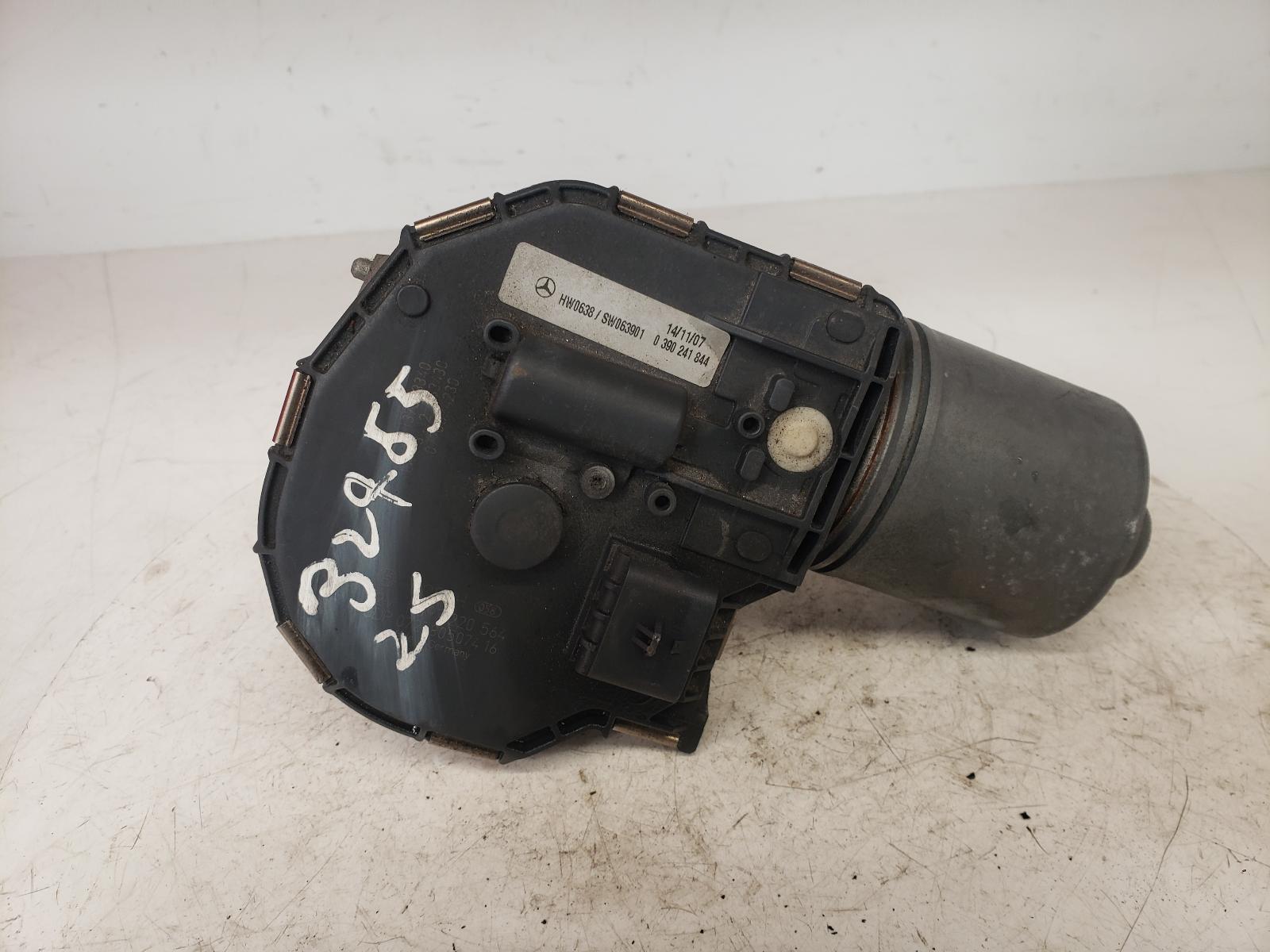 View Auto part Wiper Motor Front Mercedes C Class 2008