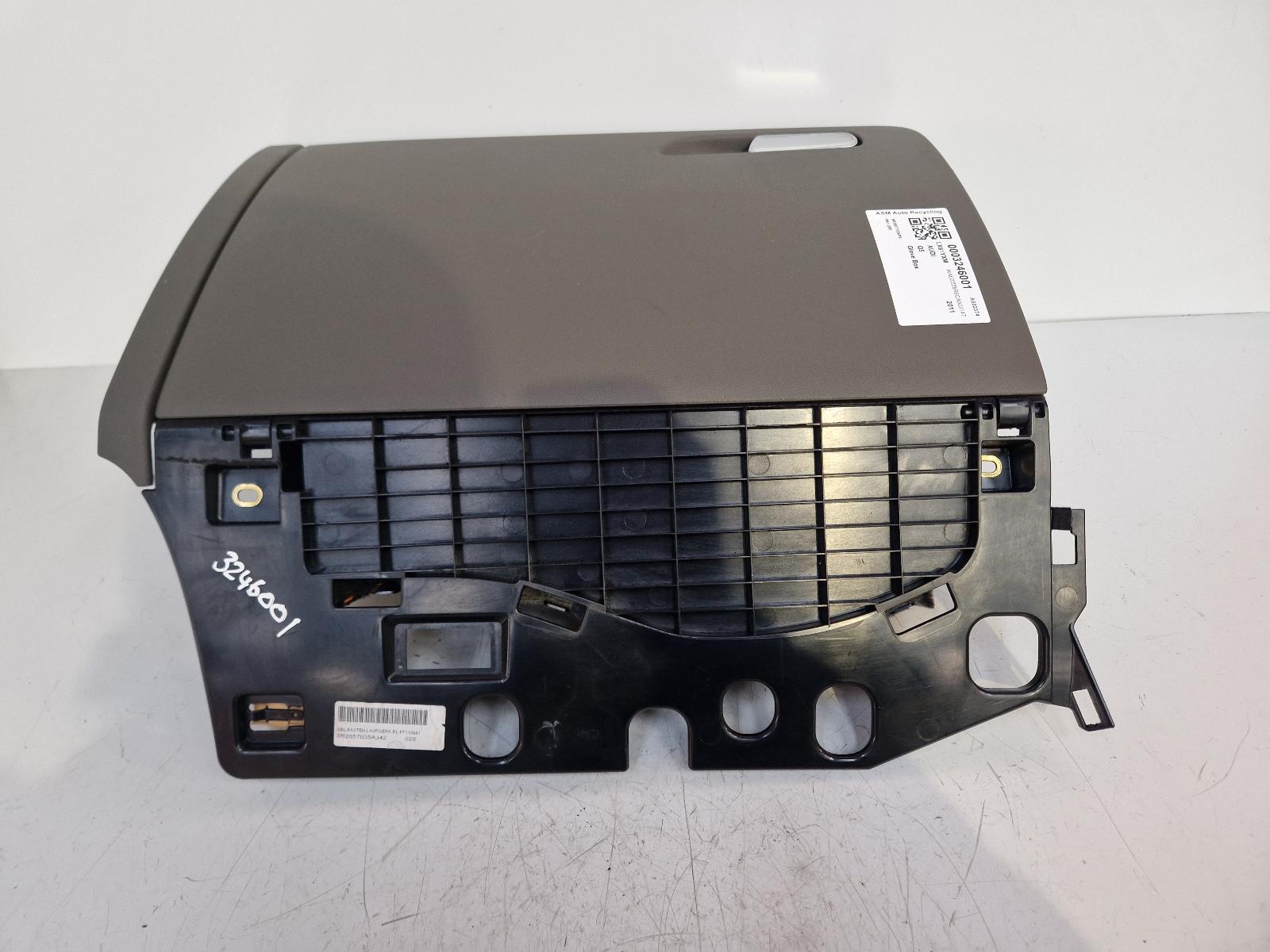 View Auto part Glove Box Audi Q5 2011