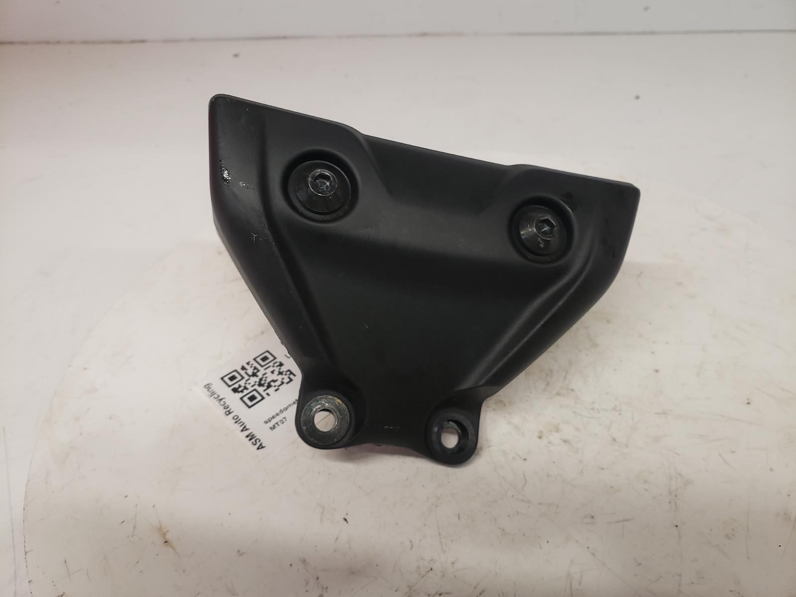 View Auto part Misc Bracket Yamaha Mt-07 2024